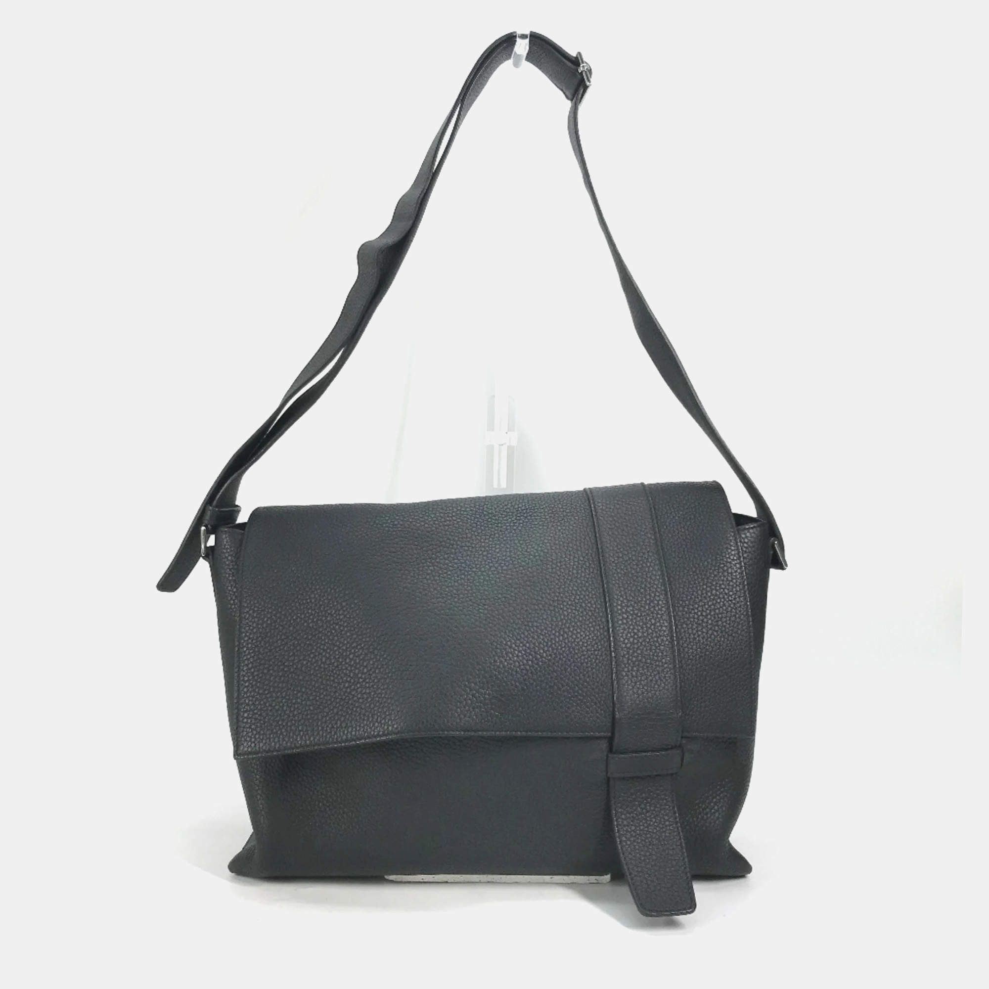 Hermes Crossbody Bag Sac Alfred 35 Messenger Shoulder Taurillon Clemence Black