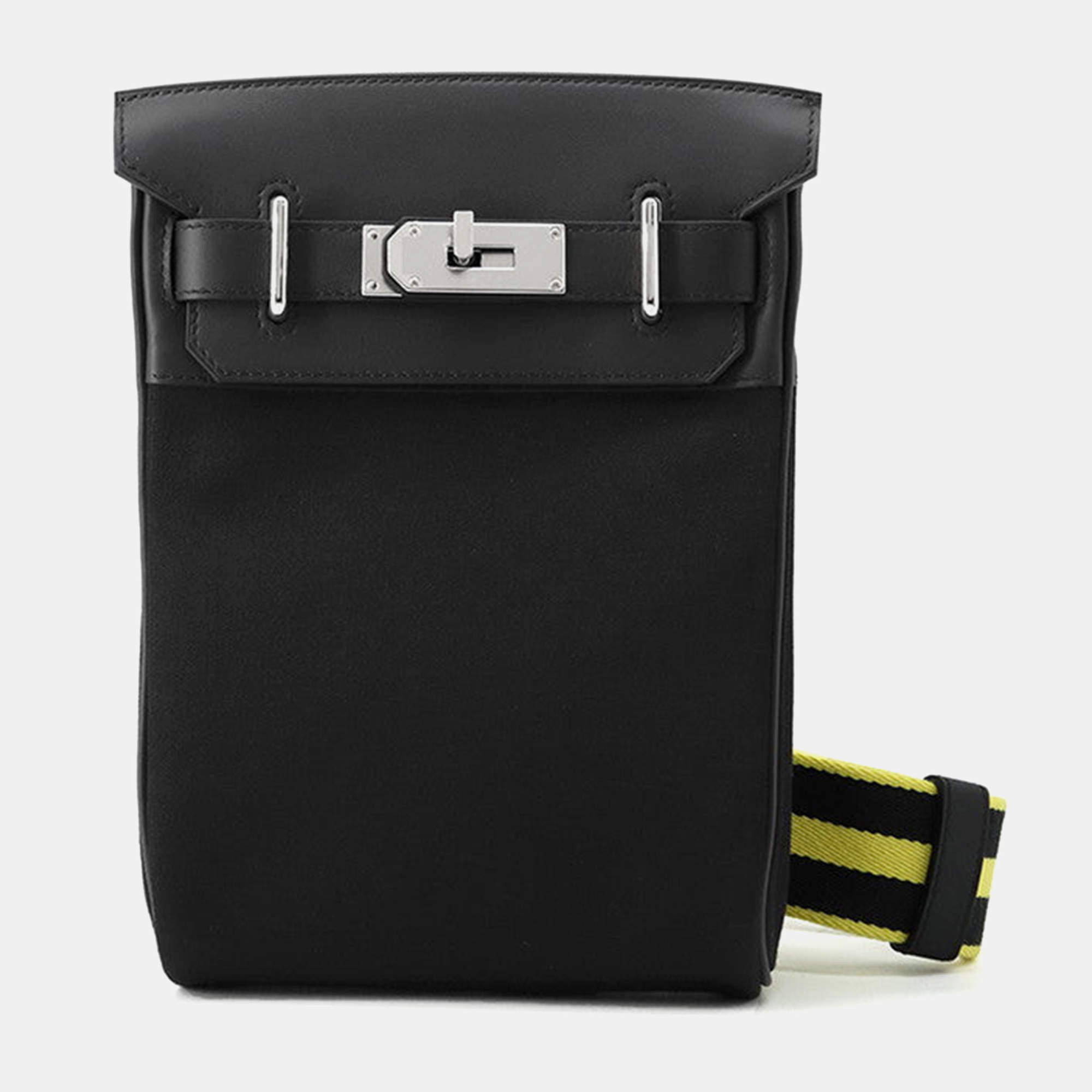 Pre Owned Hermes Akkad Black/New Lime Toile Officier Swift Leather Size Pm