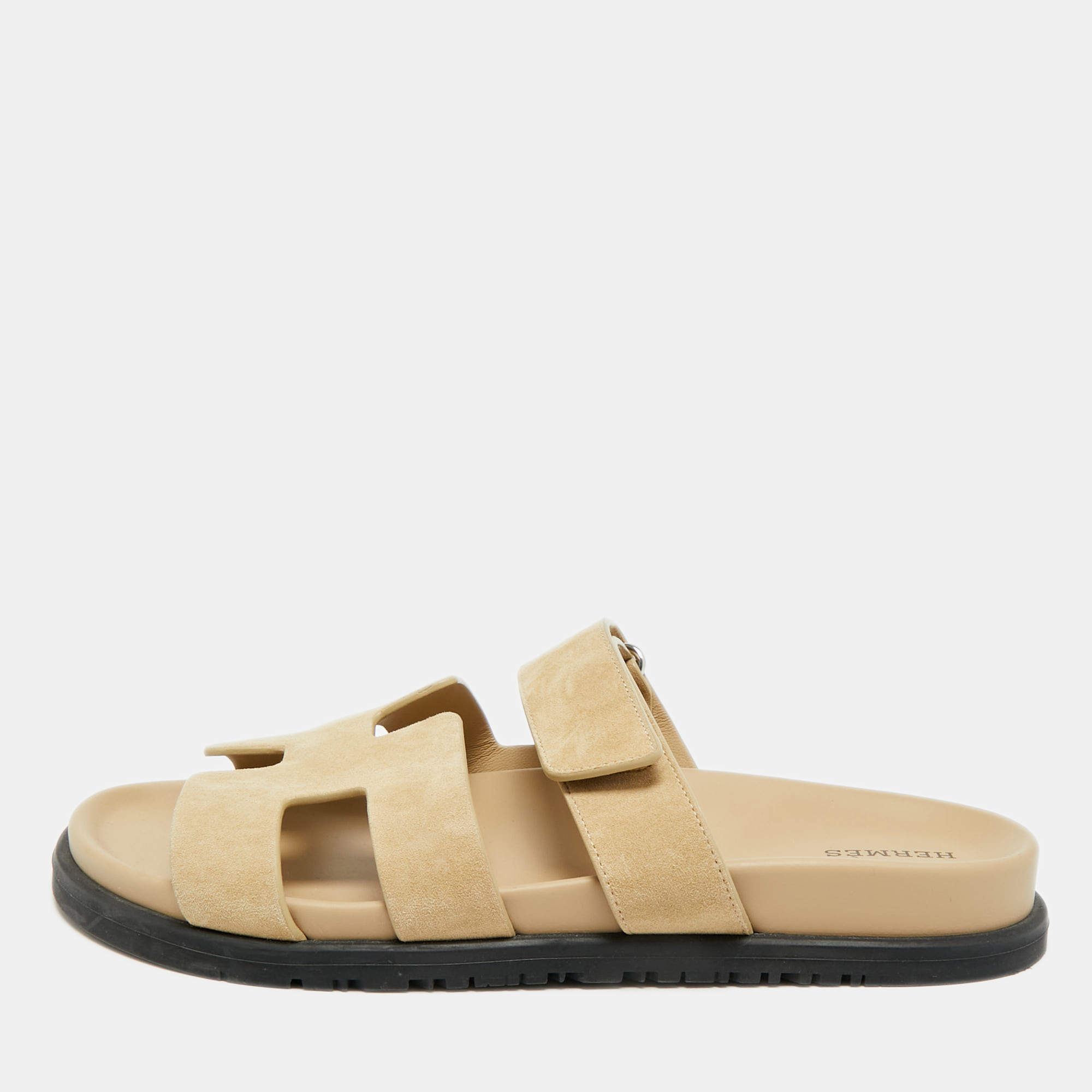 مملوكة مسبقًا Hermes Chypre Size 40 Beige Suede Flat Slide
