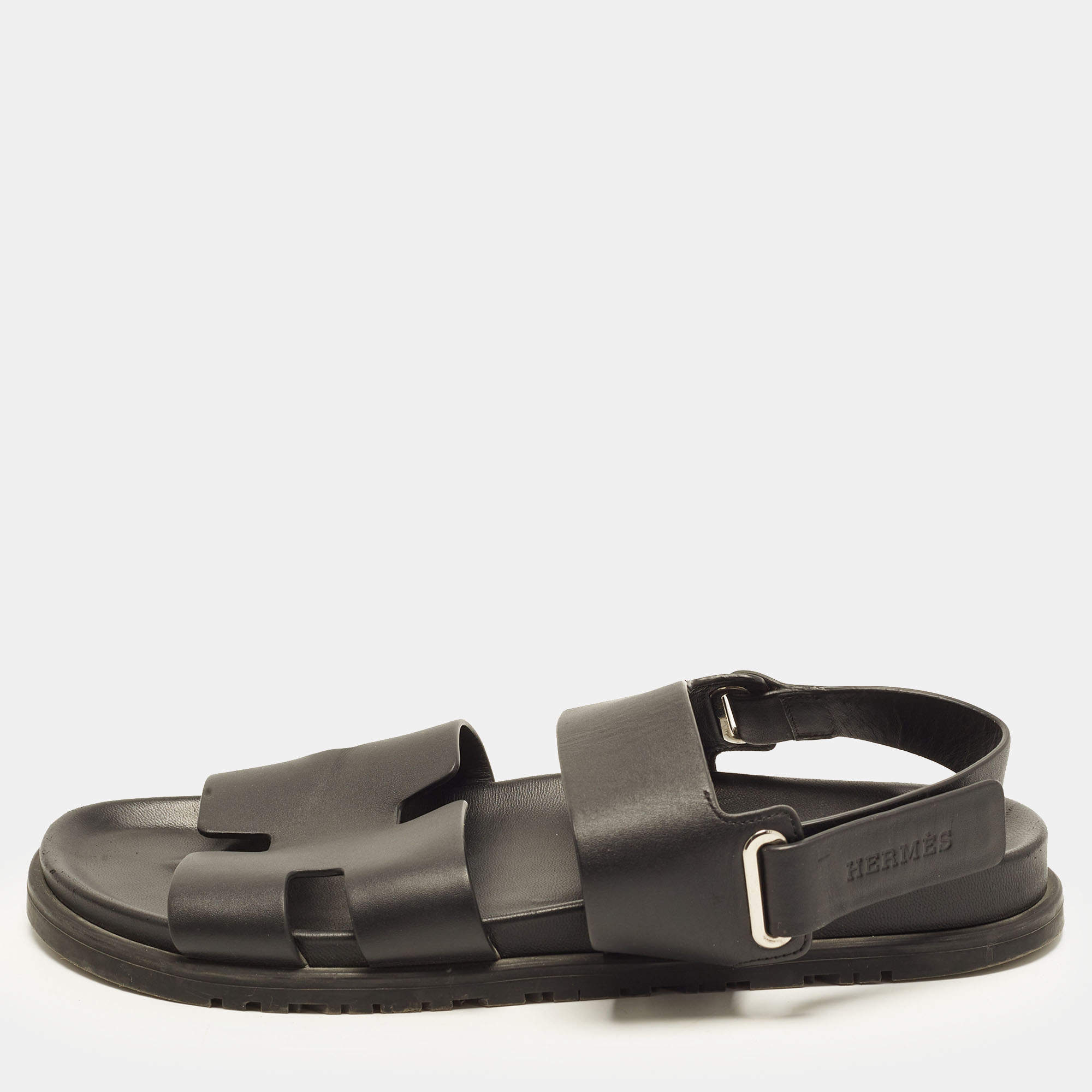 مملوكة مسبقًا Hermes Chypre Size 43.5 Black Leather Flat Sandals