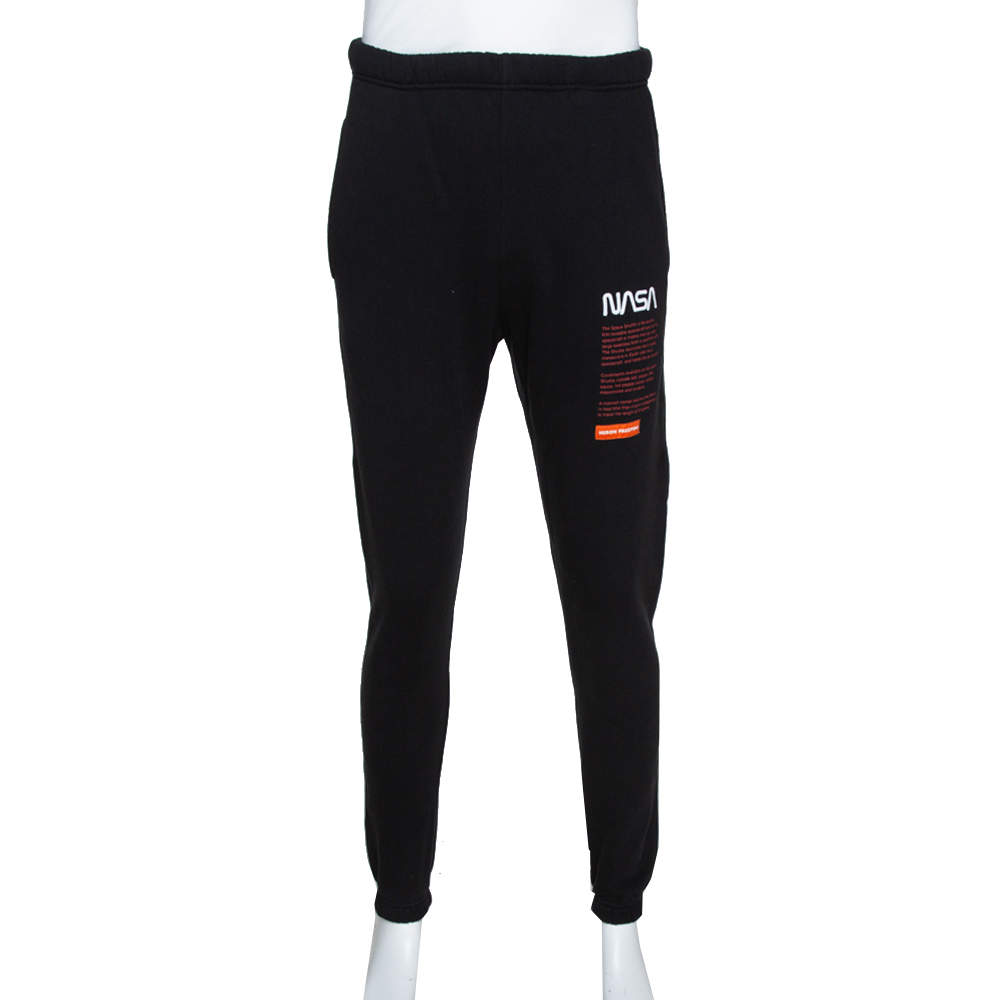 Heron Preston Black Nasa Facts Print Cotton Slim Sweatpants M