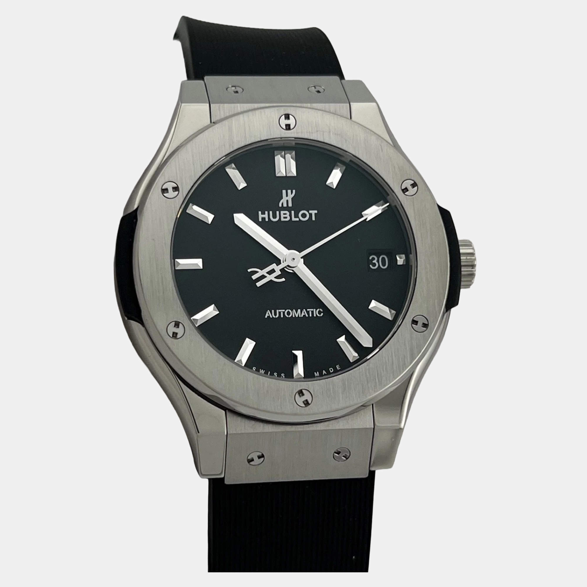 Pre Owned Hublot Classic Fusion 565.NX.1470.RX Automatic Black Titanium Unisex Wristwatch 38 mm