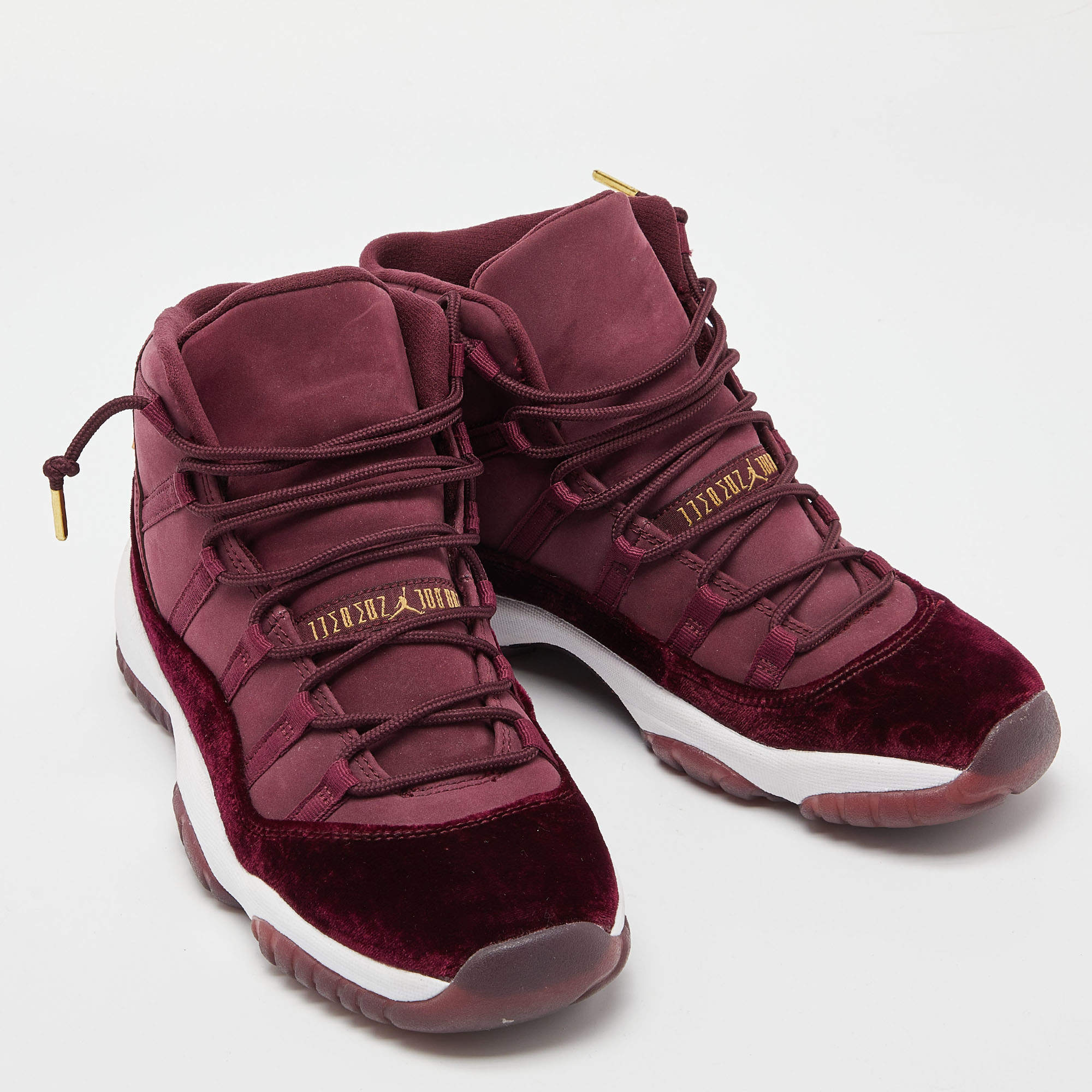Air Jordan Burgundy Velvet Jordan 11 Retro Heiress Sneakers Size 41 Jordan