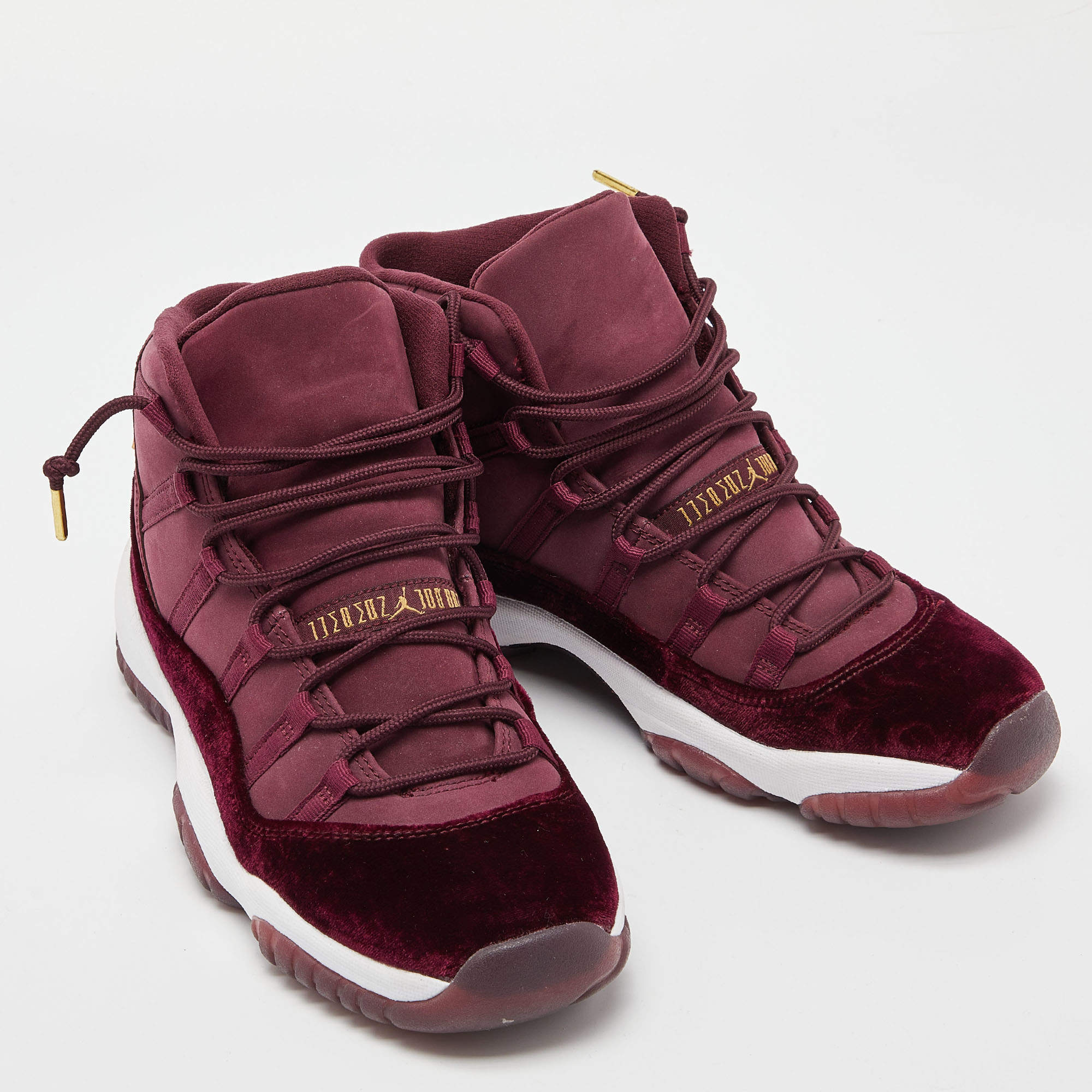 jordan 11 burgundy suede