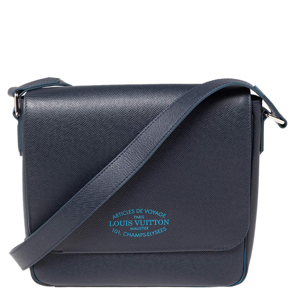 مملوكة مسبقًا Louis Vuitton Blue Marine Taiga Leather Roman PM Bag