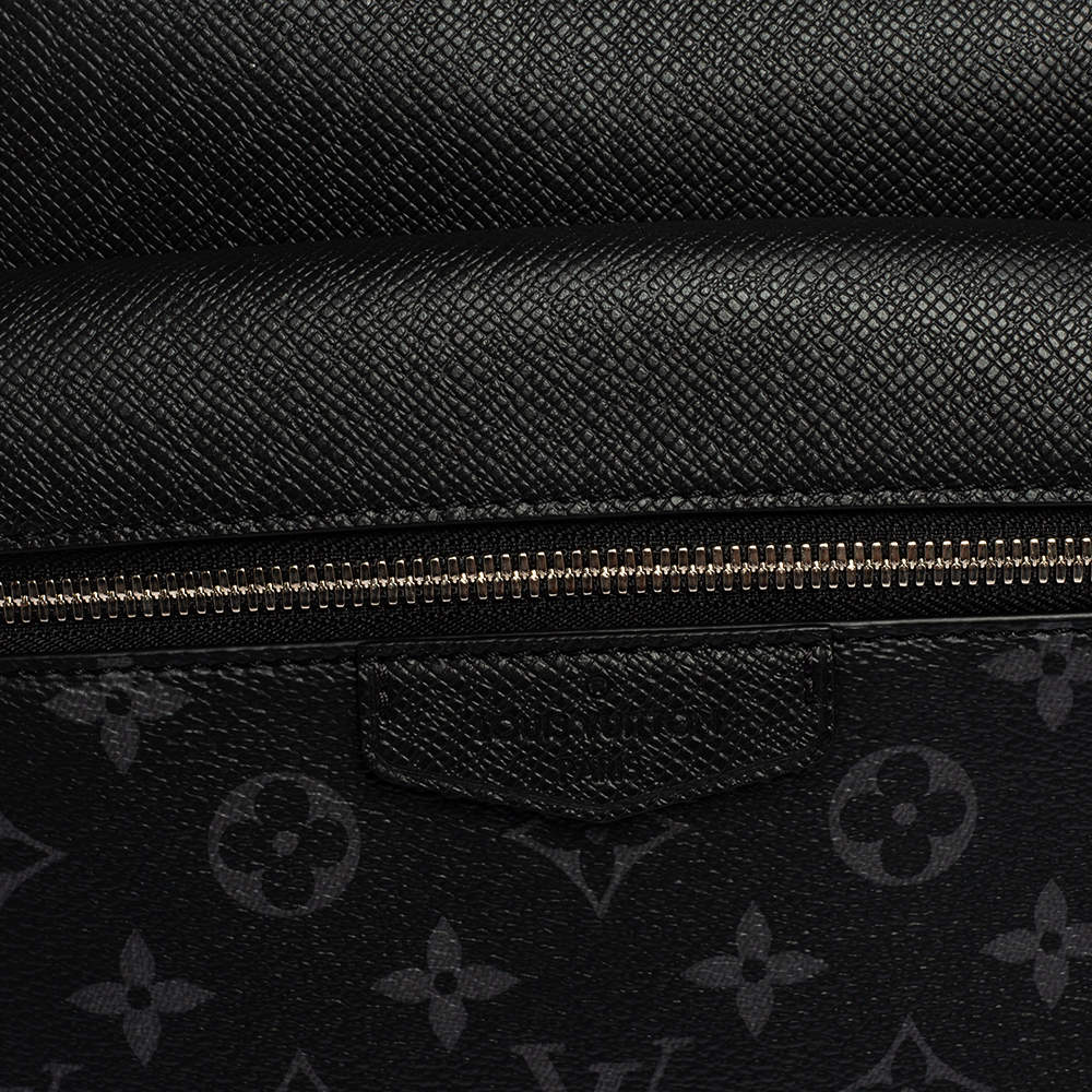 Louis Vuitton Outdoor Slingbag Monogram Eclipse Cloth ref.1008091 - Joli  Closet