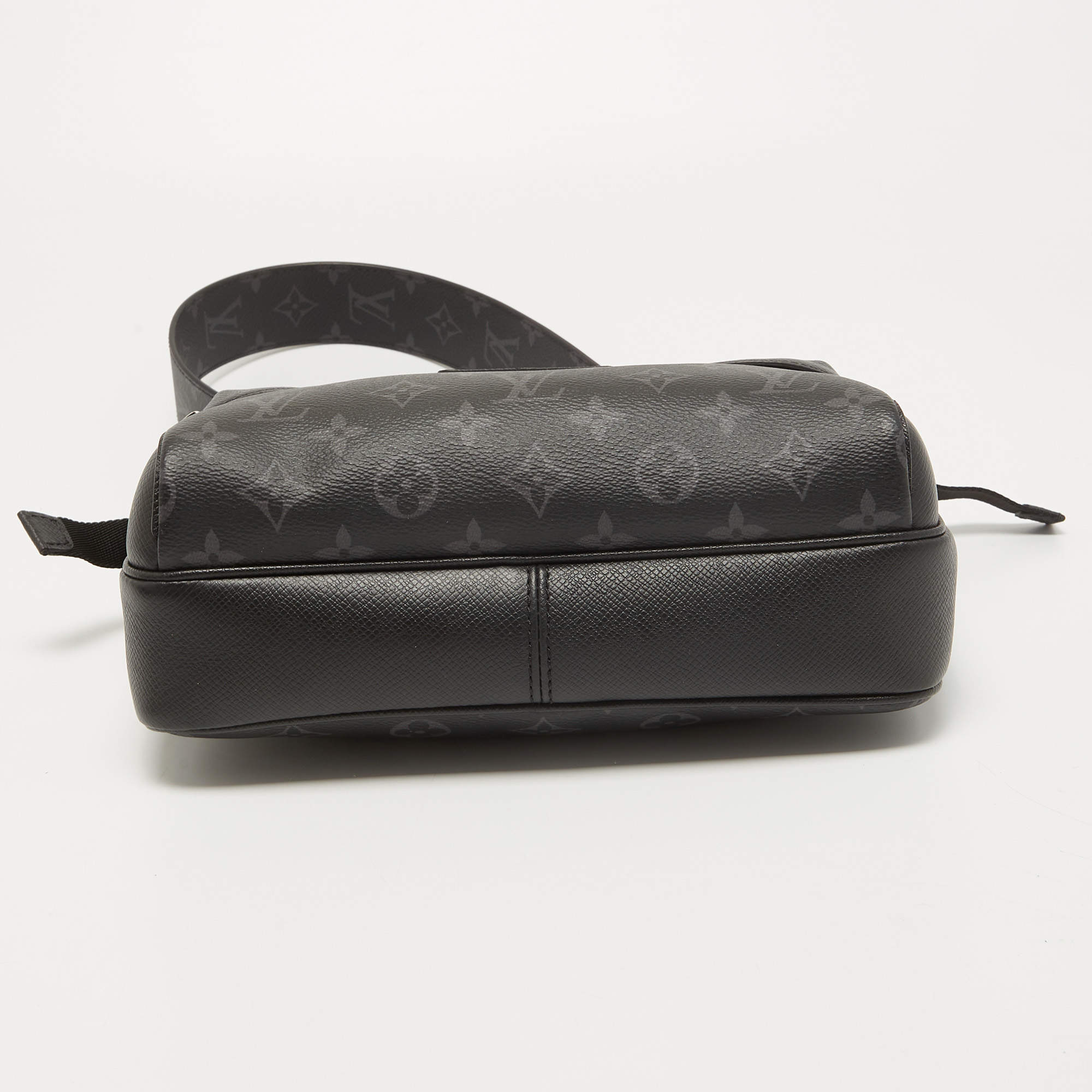 Louis Vuitton Outdoor Messenger Monogram Eclipse Taiga Black in Taiga  Leather/Coated Canvas with Silver-tone - US