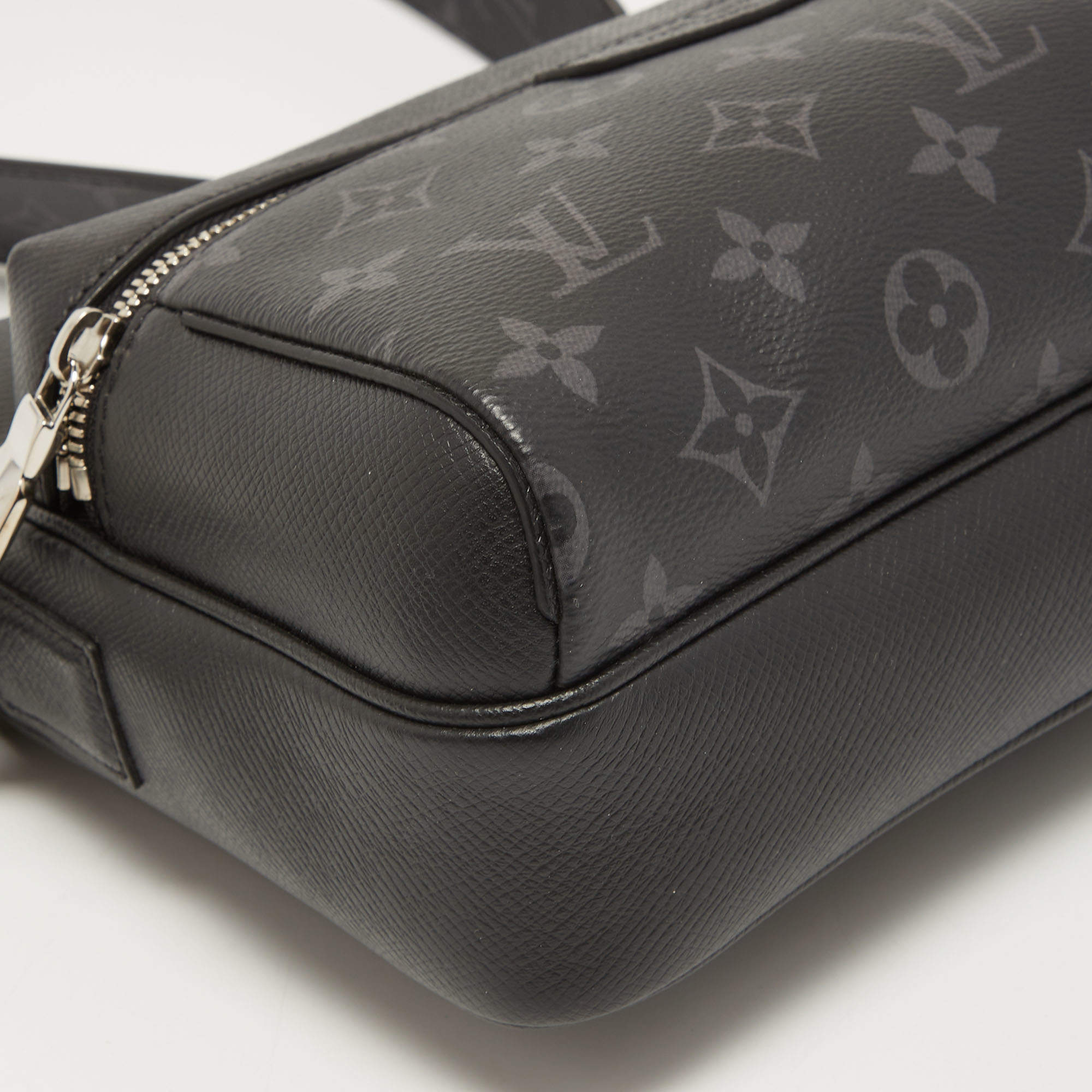 Louis Vuitton Monogram Eclipse Trunk Messenger Bag - Black Messenger Bags,  Bags - LOU782774