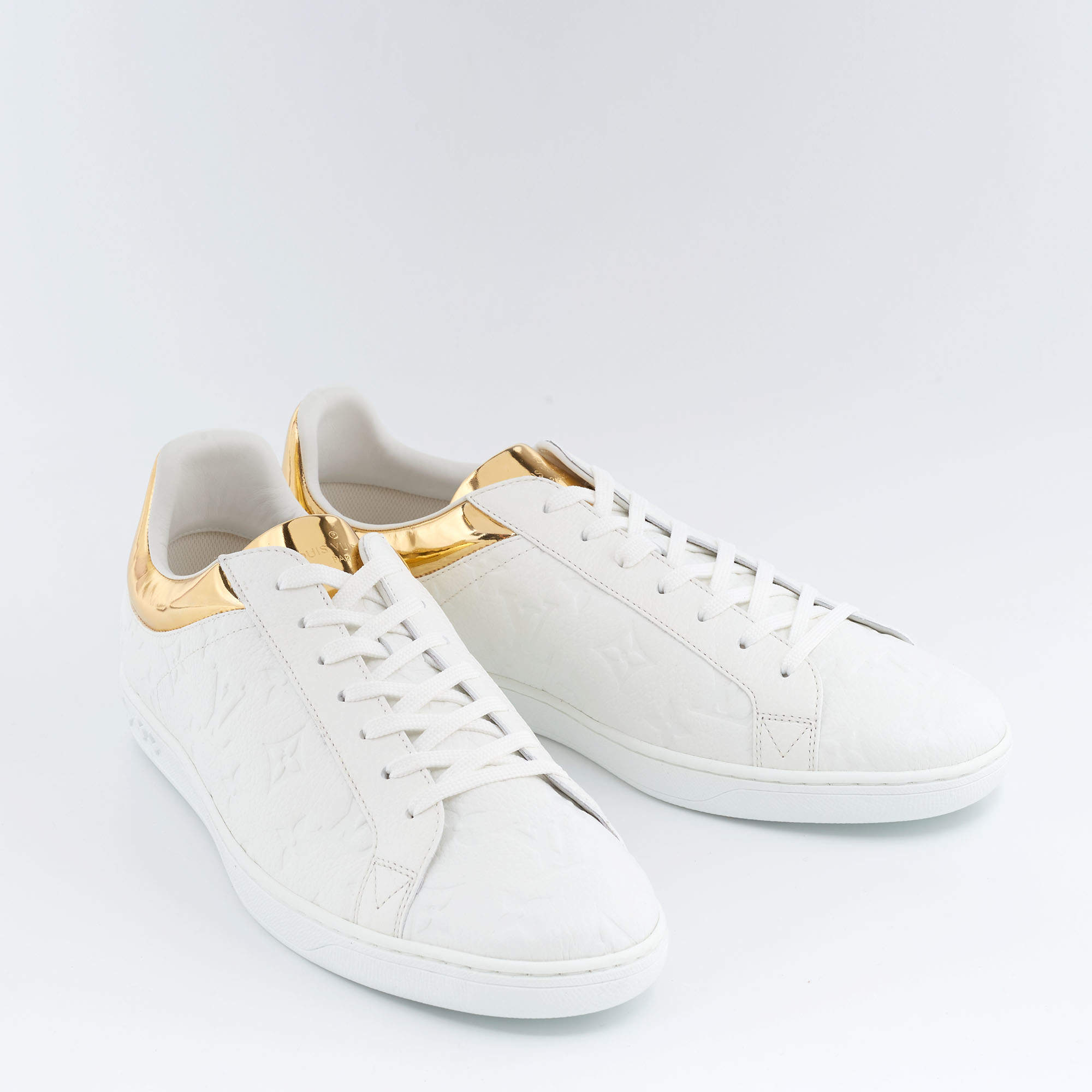 Luxembourg leather low trainers Louis Vuitton White size 9.5 US in Leather  - 23049630