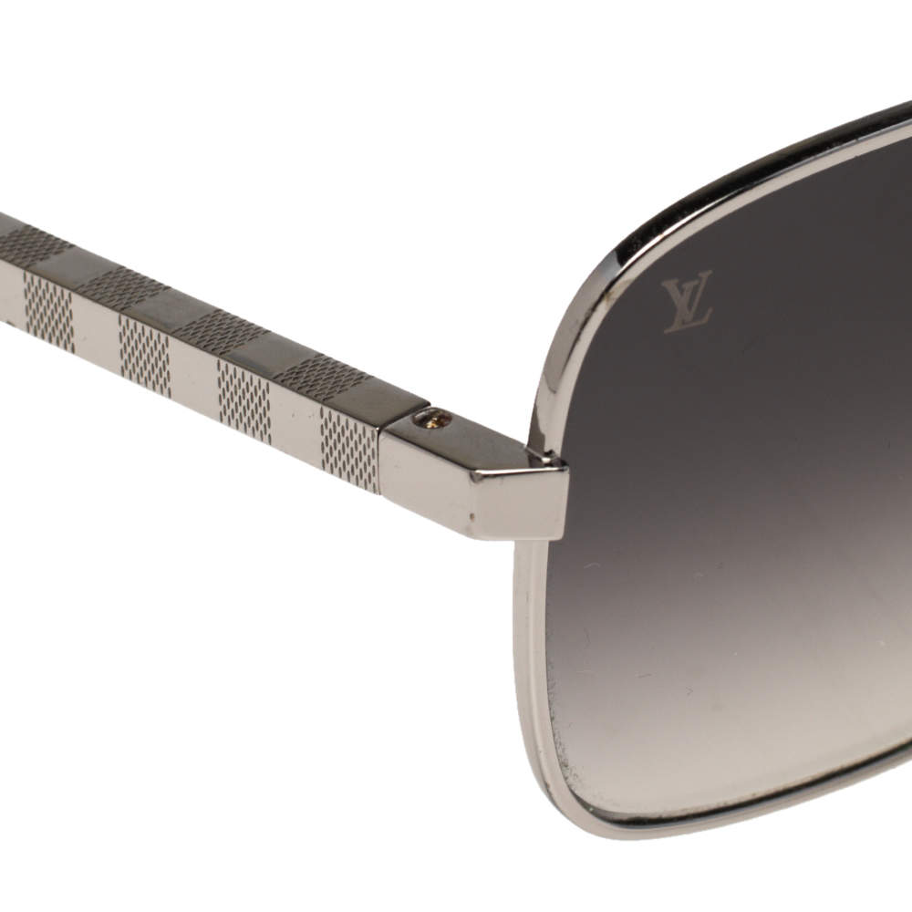 Louis Vuitton® Attitude Sunglasses Gold. Size U  Fashion show men, Aviator  style, Sunglasses features