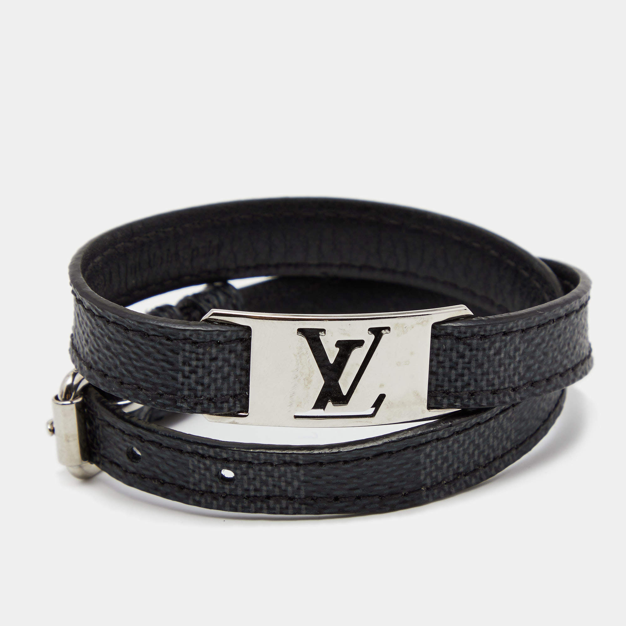 Louis Vuitton Catch It Bracelet Grey Monogram Eclipse. Size 19