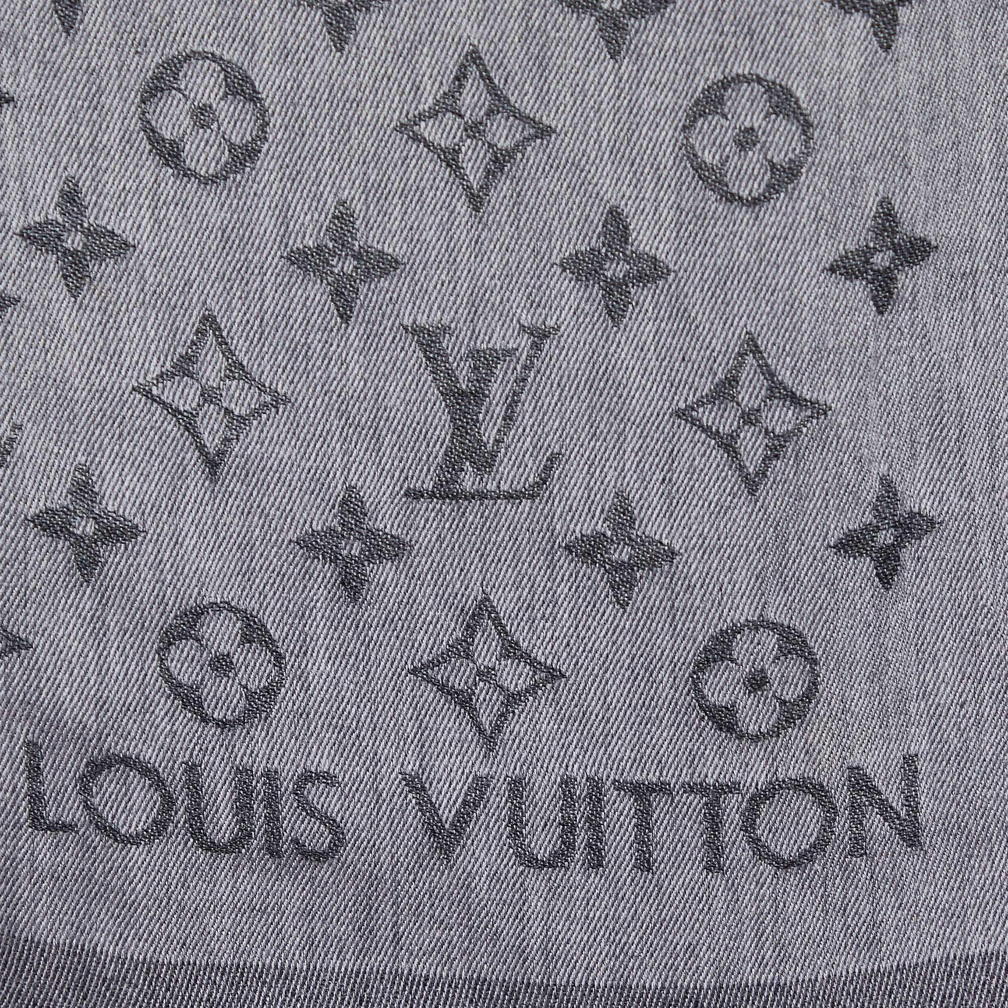 LOUIS VUITTON Cotton Monogram Essential Stole Gris 377681