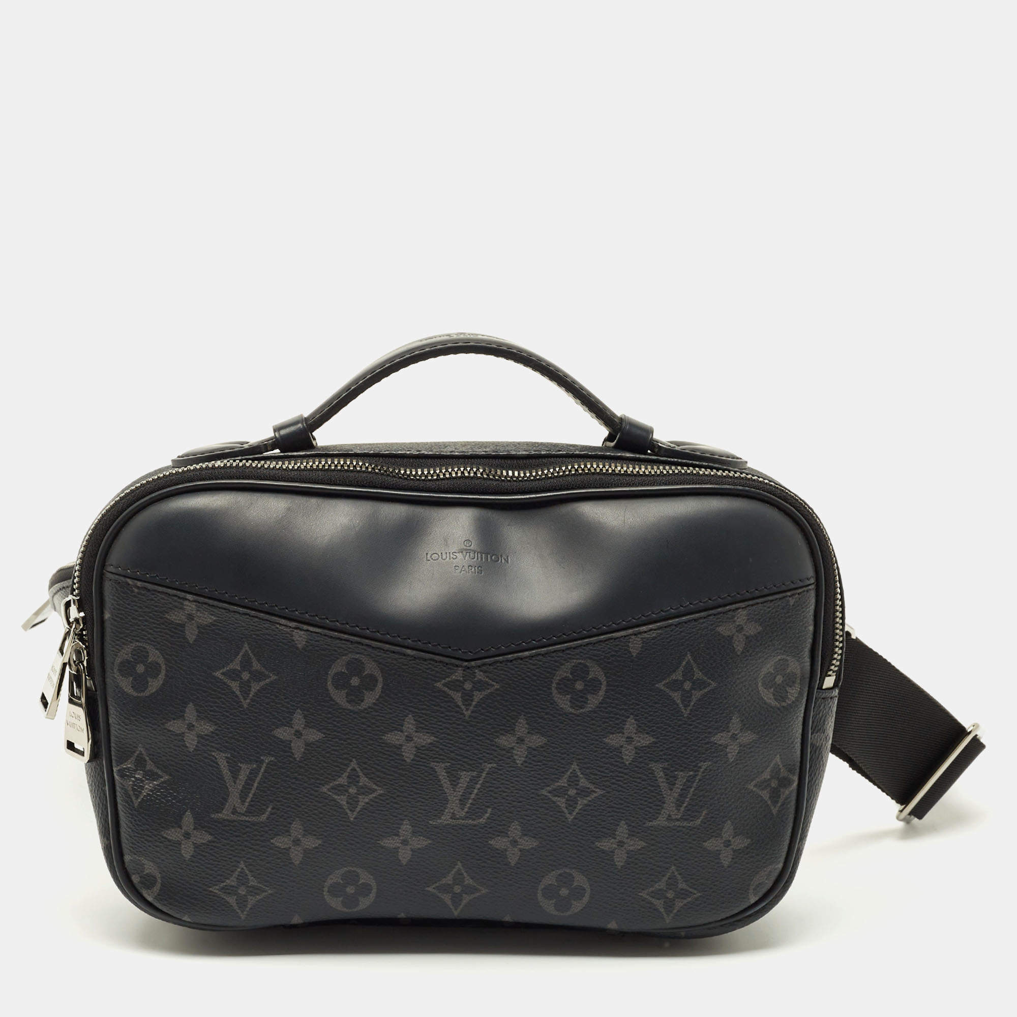 مملوكة مسبقًا Louis Vuitton Monogram Eclipse Canvas Explorer Bumbag