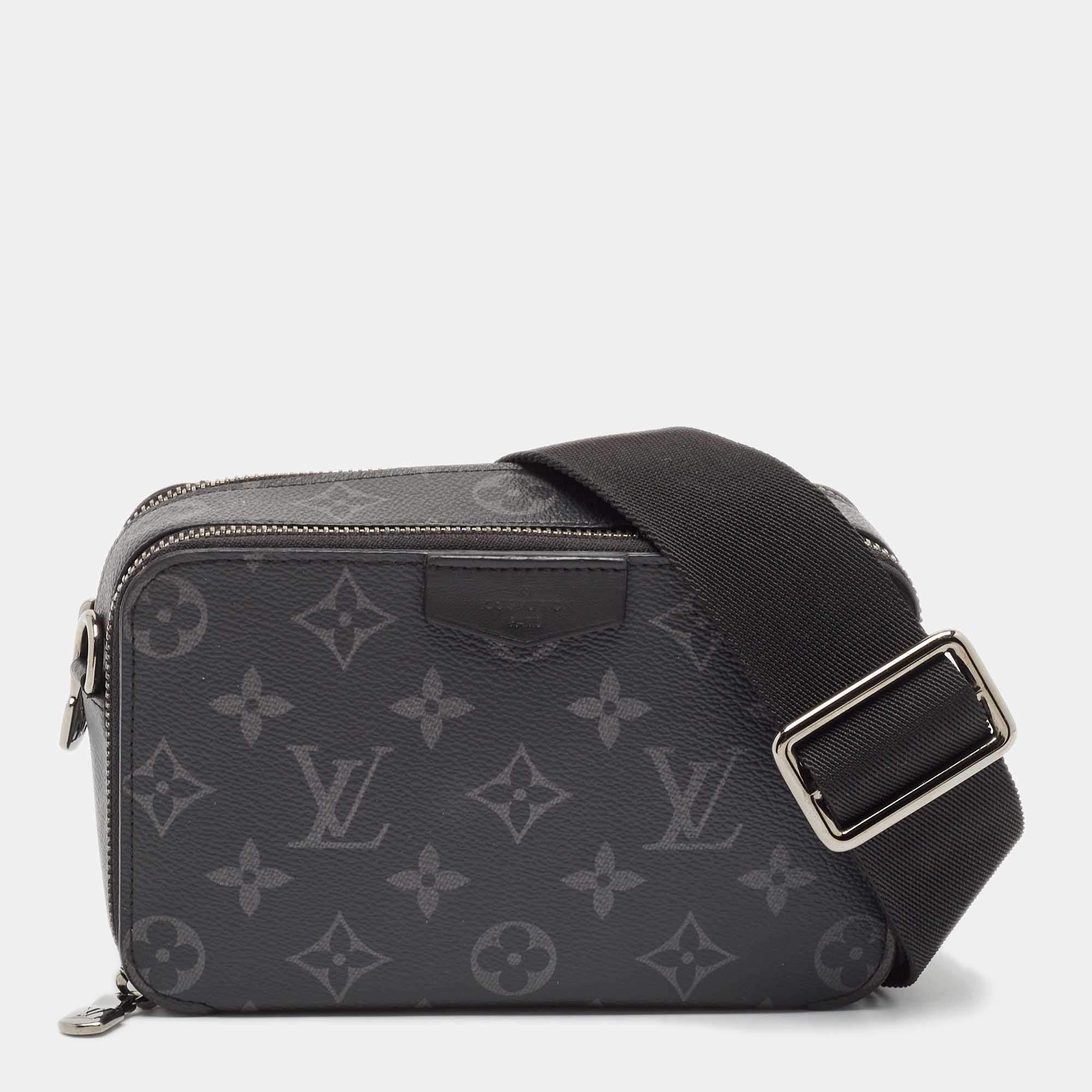 مملوكة مسبقًا Louis Vuitton Monogram Eclipse Alpha Wearable Wallet