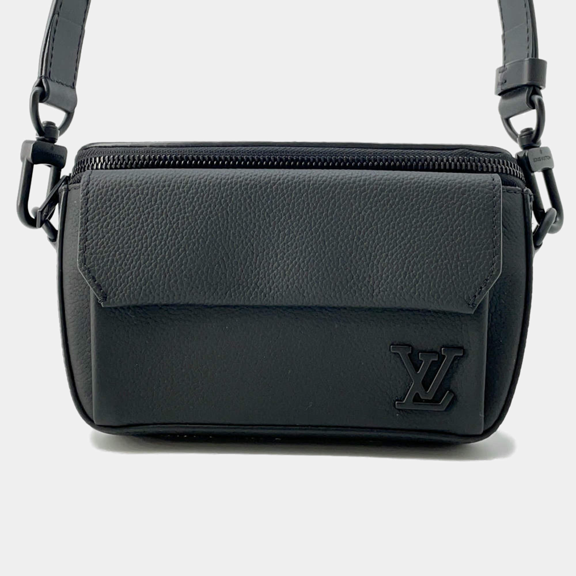 Louis Vuitton Noir Leather Pilot Wearable Wallet 