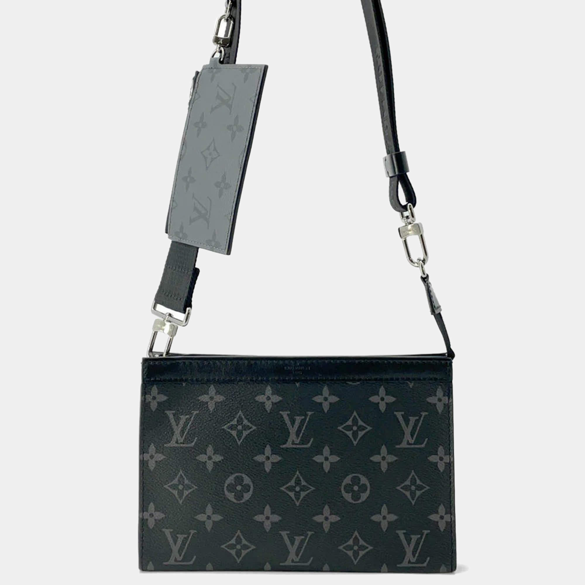 Louis Vuitton Noir Monogram Eclipse Reverse Gaston Wearable Wallet
