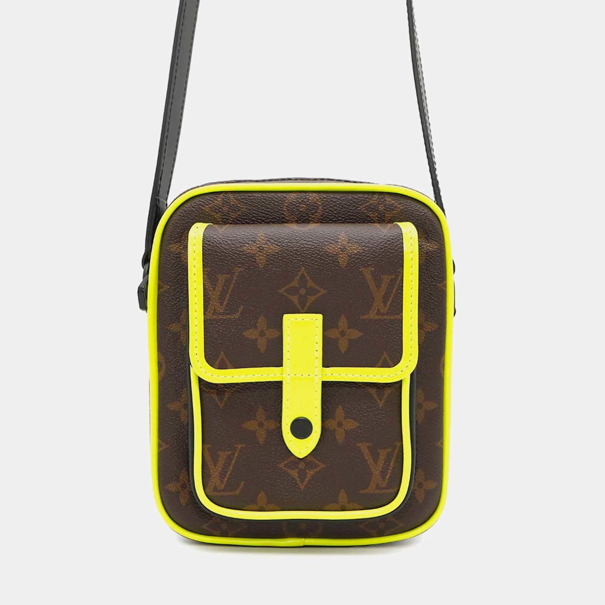 Louis Vuitton Christopher Wearable Wallet Noir/Neon Yellow Monogram Macassar Canvas