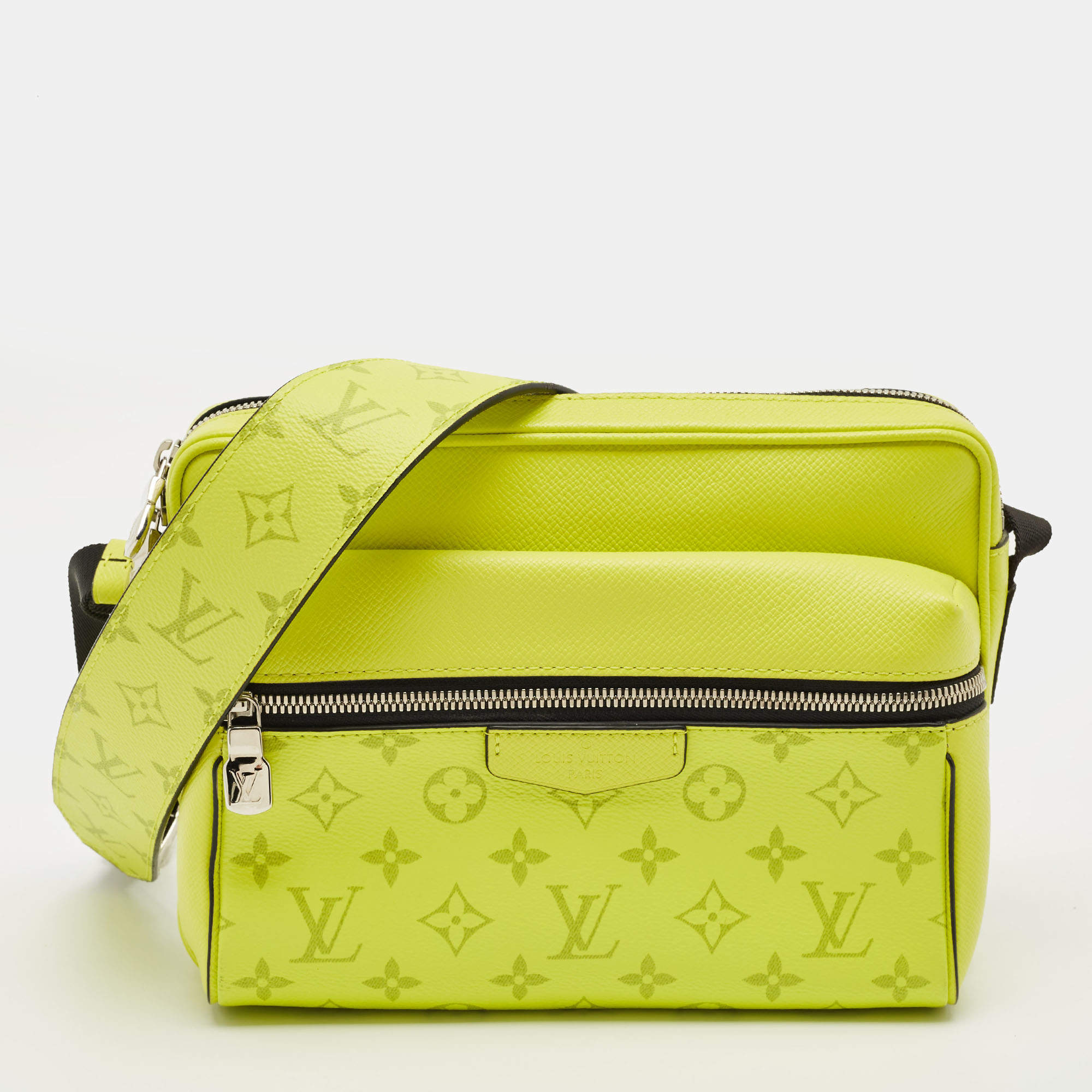 Pre Owned Louis Vuitton Neon Yellow Taiga Leather Monogram Canvas Outdoor Messenger Bag