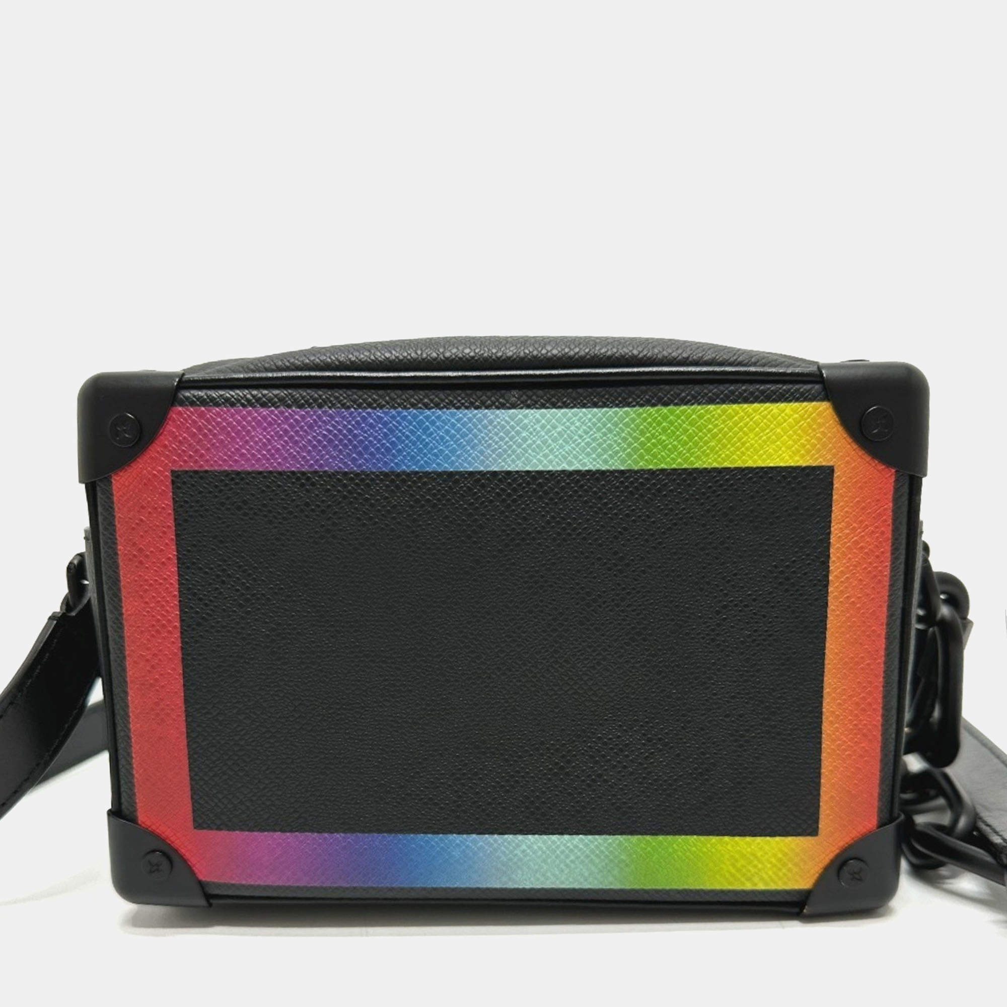 Pre Owned Louis Vuitton M30351 Taiga Mini Soft Trunk Shoulder Bag In Leather Black