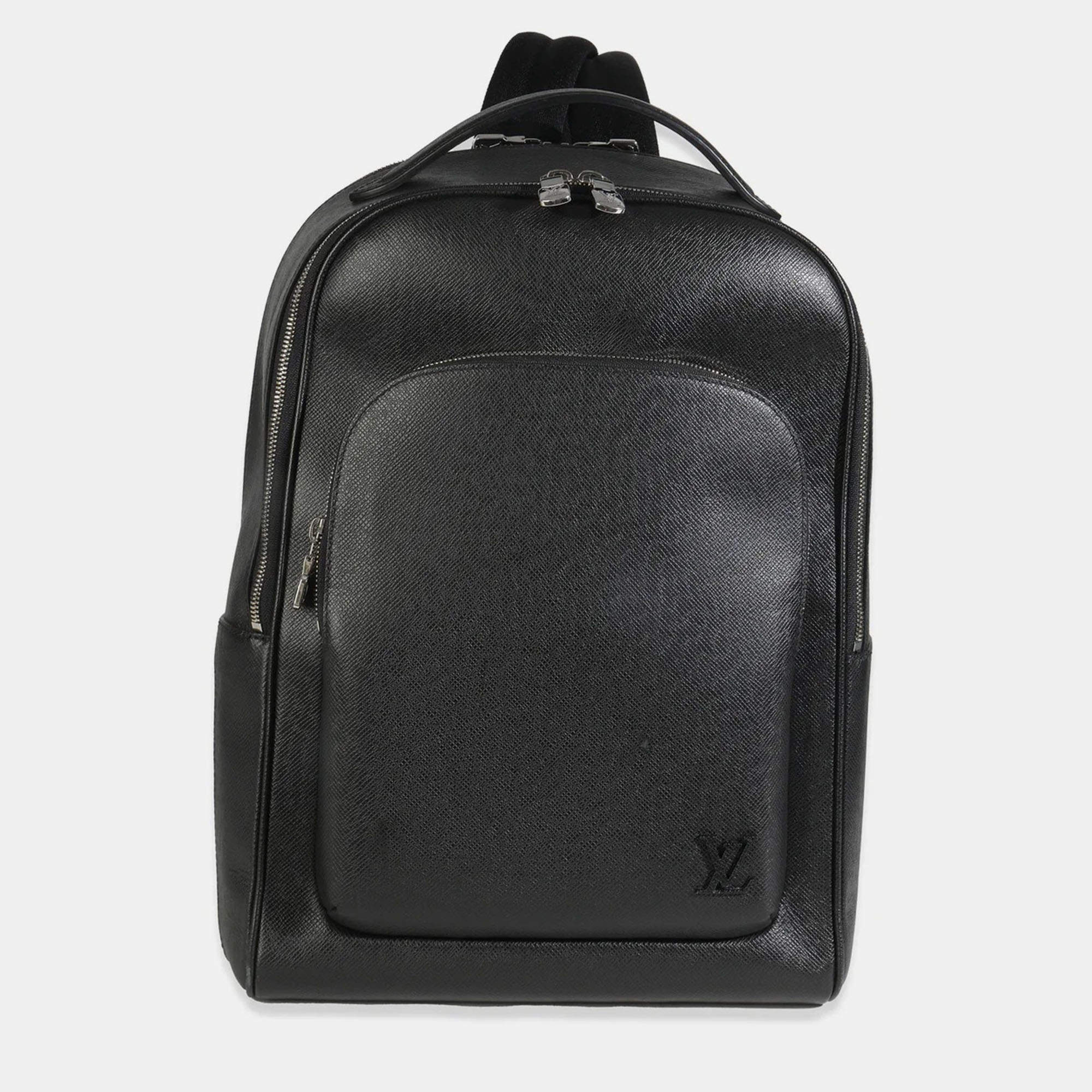 مملوكة مسبقًا Louis Vuitton Black Taiga Avenue Backpack