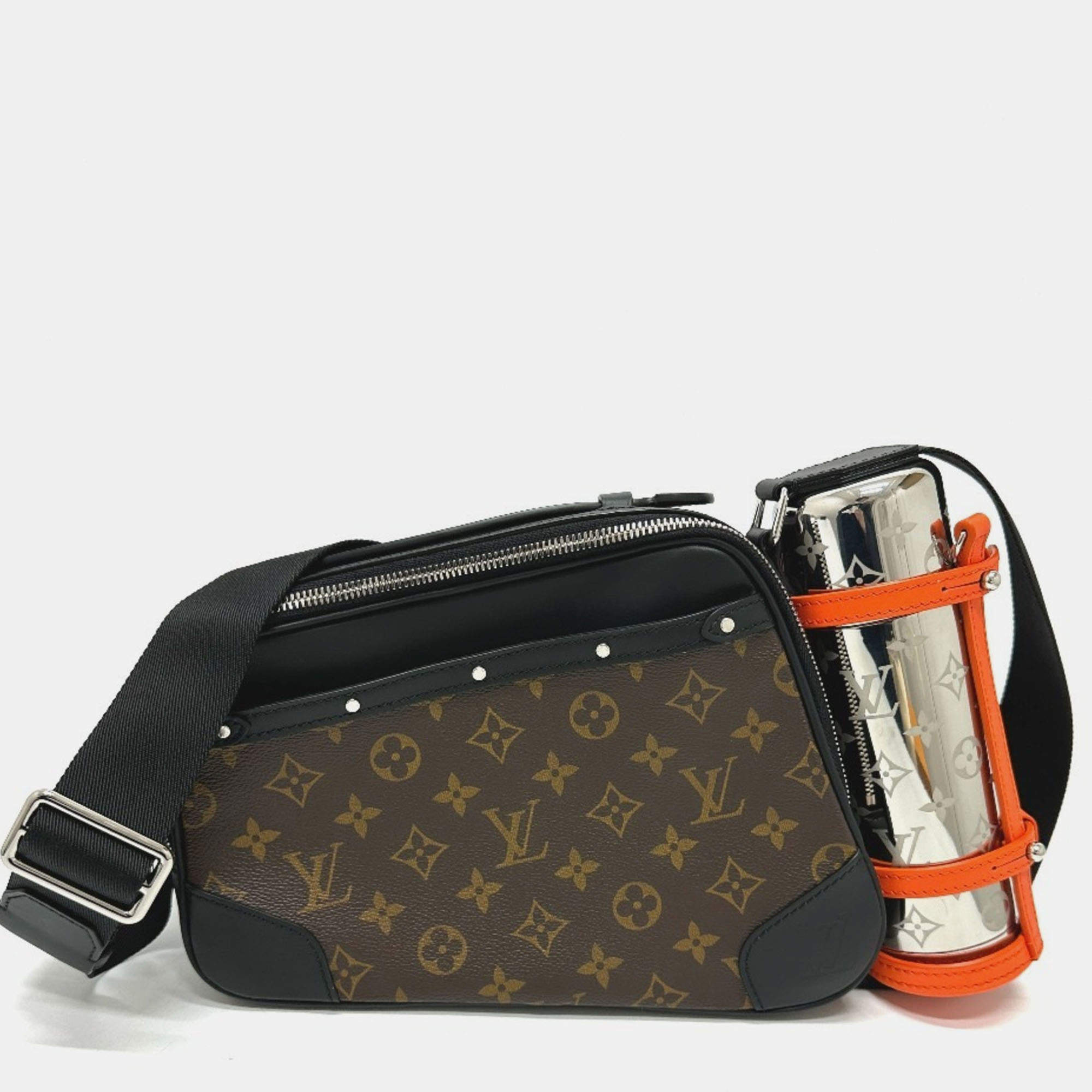 Pre Owned حقيبة كتف لوي فيتون مونوغرام ماكاسار بايكر ميسنجر قماش بني