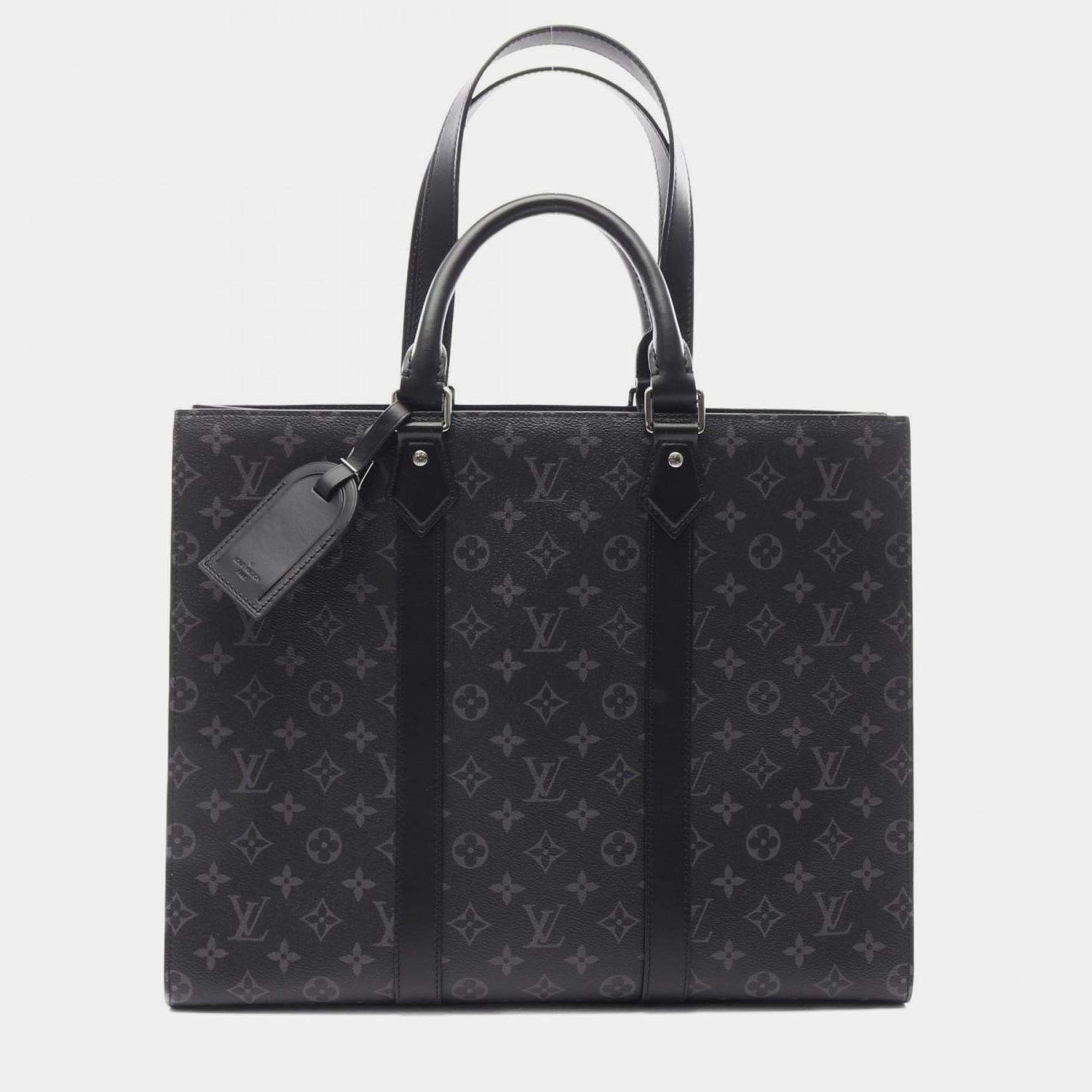 مملوكة مسبقًا حقيبة لويس فويتون ساك بلات ٢٤ ساعة بنمط مونوغرام أكلبس قماش مطلي جلد أسود