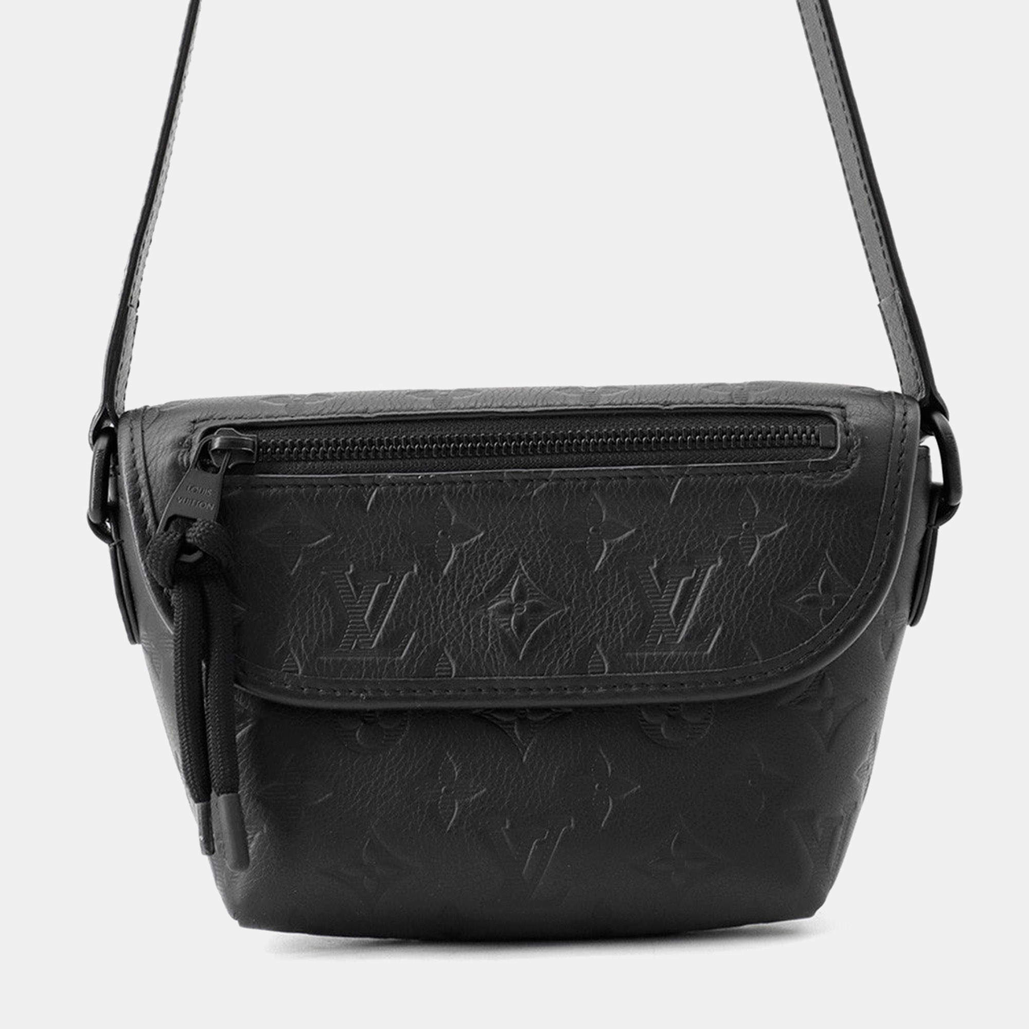 Pre Owned Louis Vuitton Pulse Wearable Wallet Noir Monogram Shadow