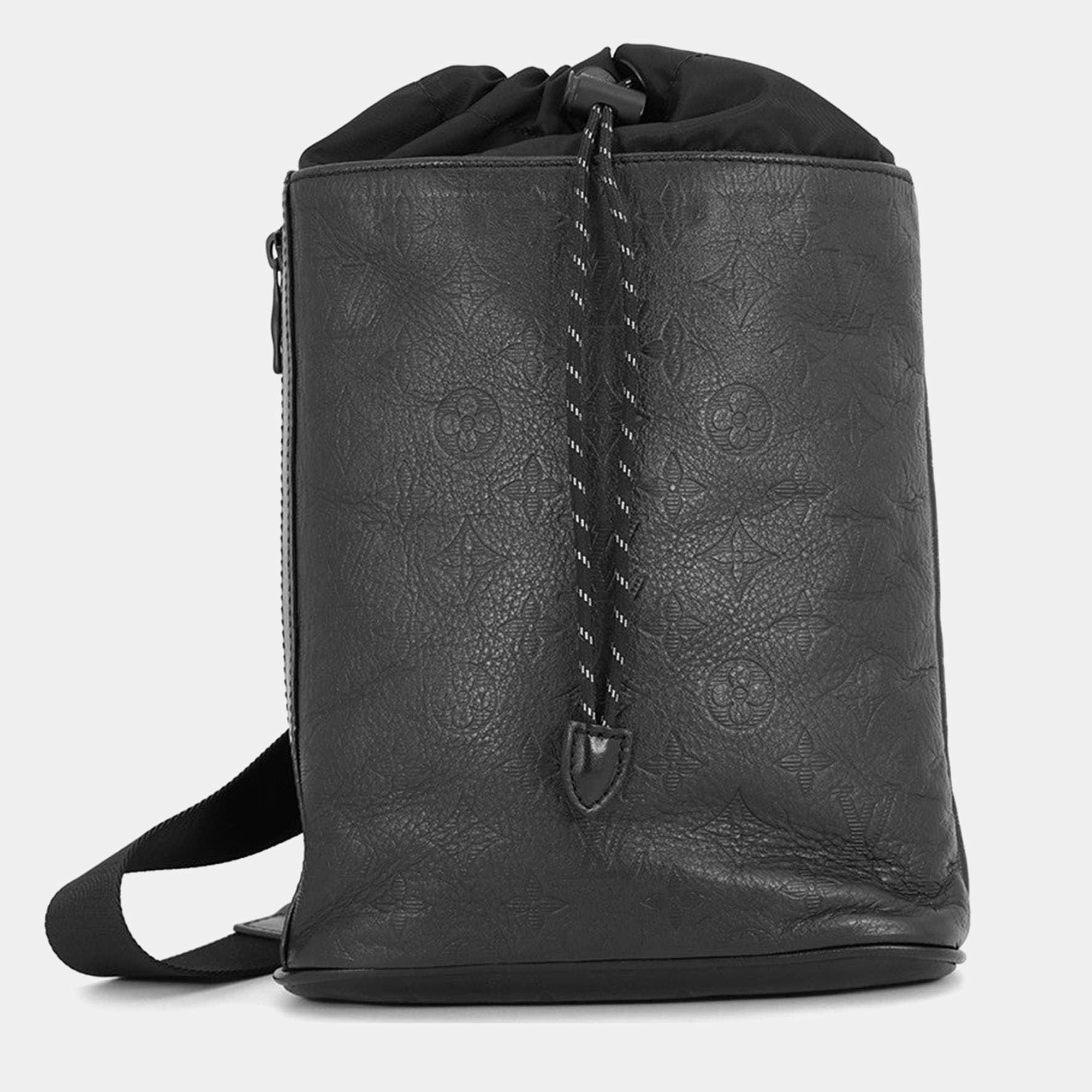 Pre Owned Louis Vuitton Chalk M44633 Black Monogram Shadow Leather Sling Bag