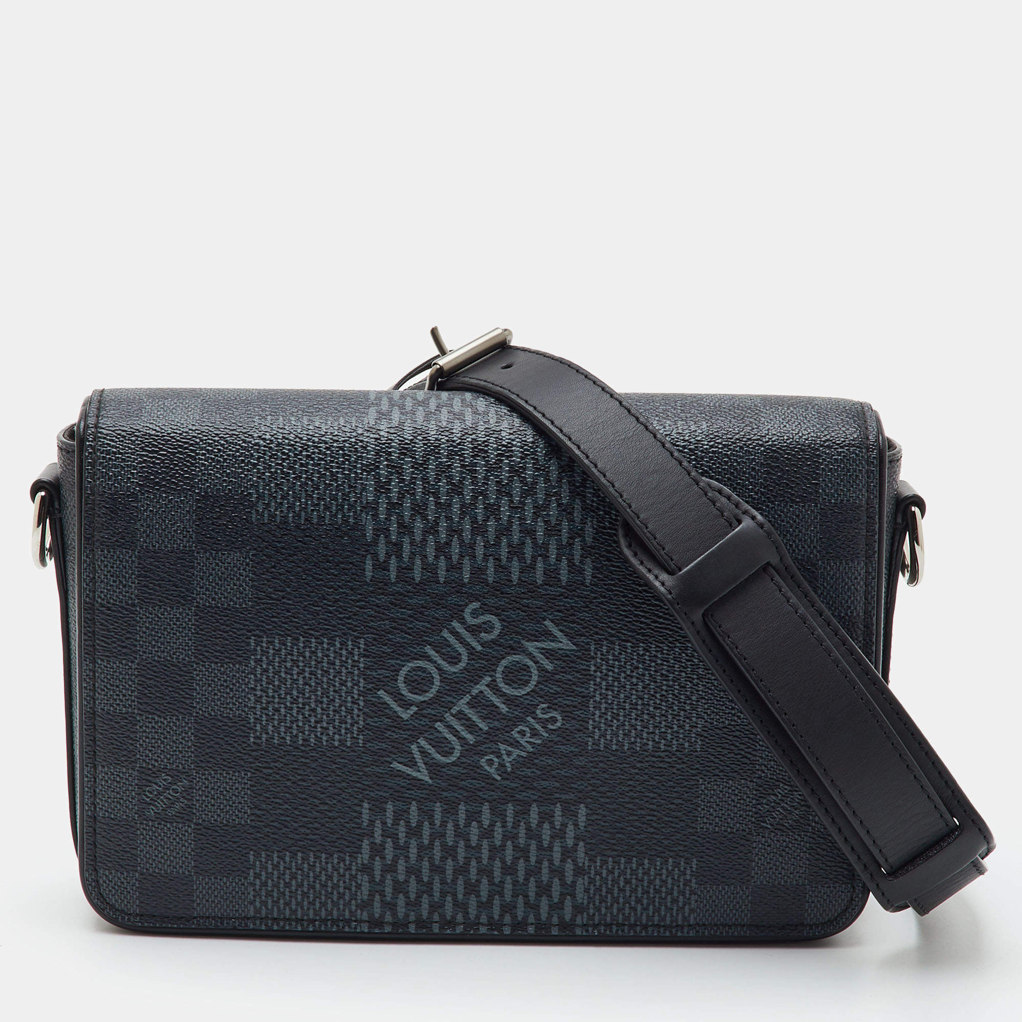 Pre Owned Louis Vuitton 3D Studio Messenger Damier Graphite Canvas Bag