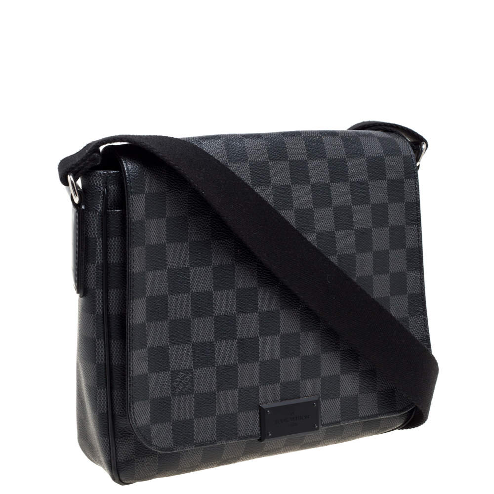 LOUIS VUITTON Damier Graphite District PM 1265609