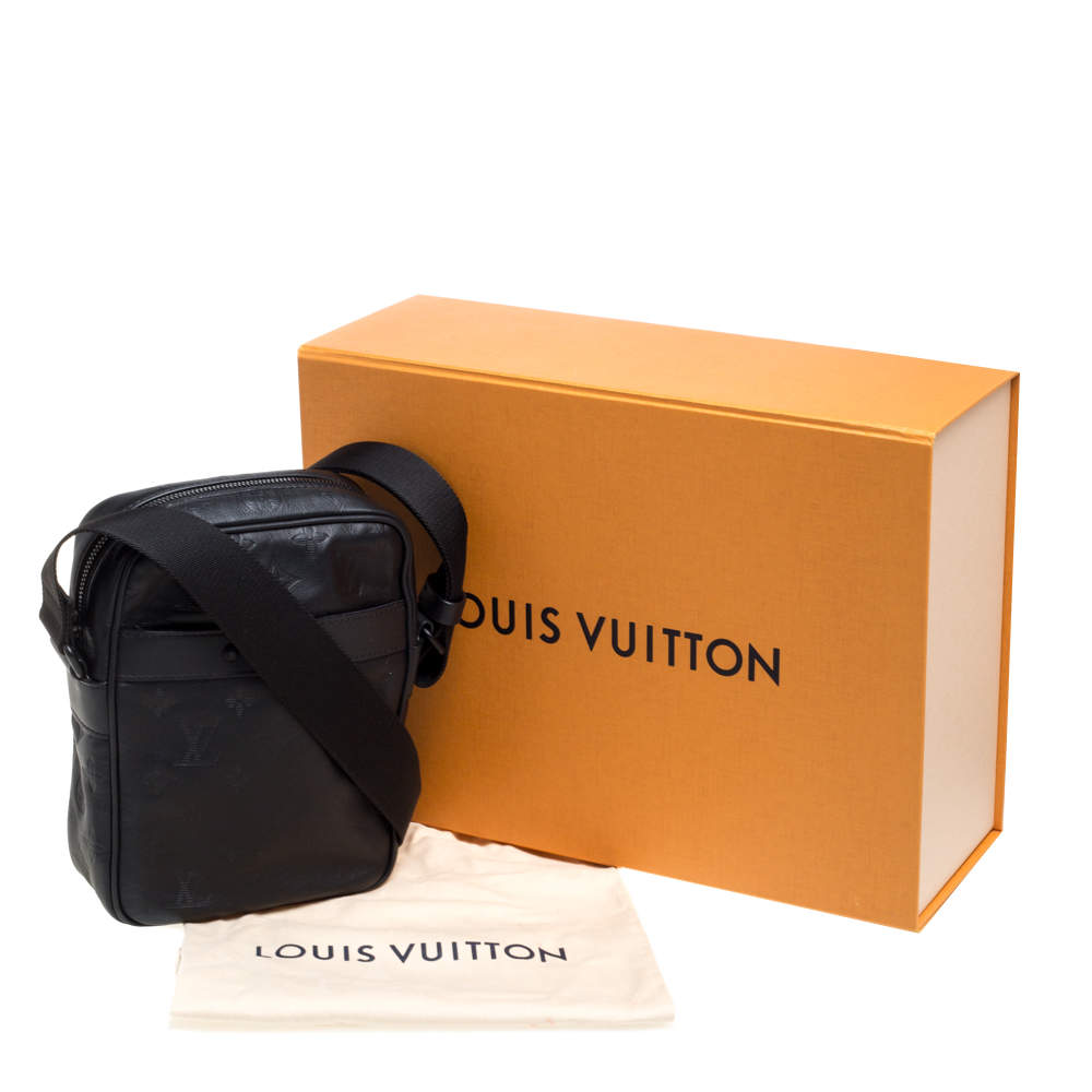 Louis Vuitton Shadow Monogram Danube PM in Black Crossbody Shoulder Ha –  Chicago Consignment