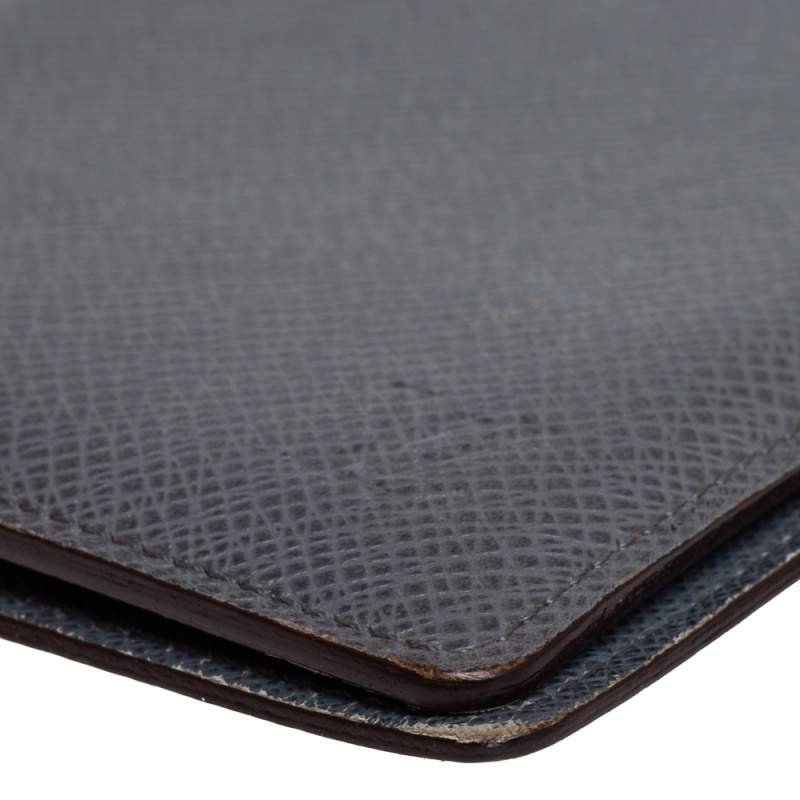 Louis Vuitton Passport Cover Taiga Leather Black 16904259