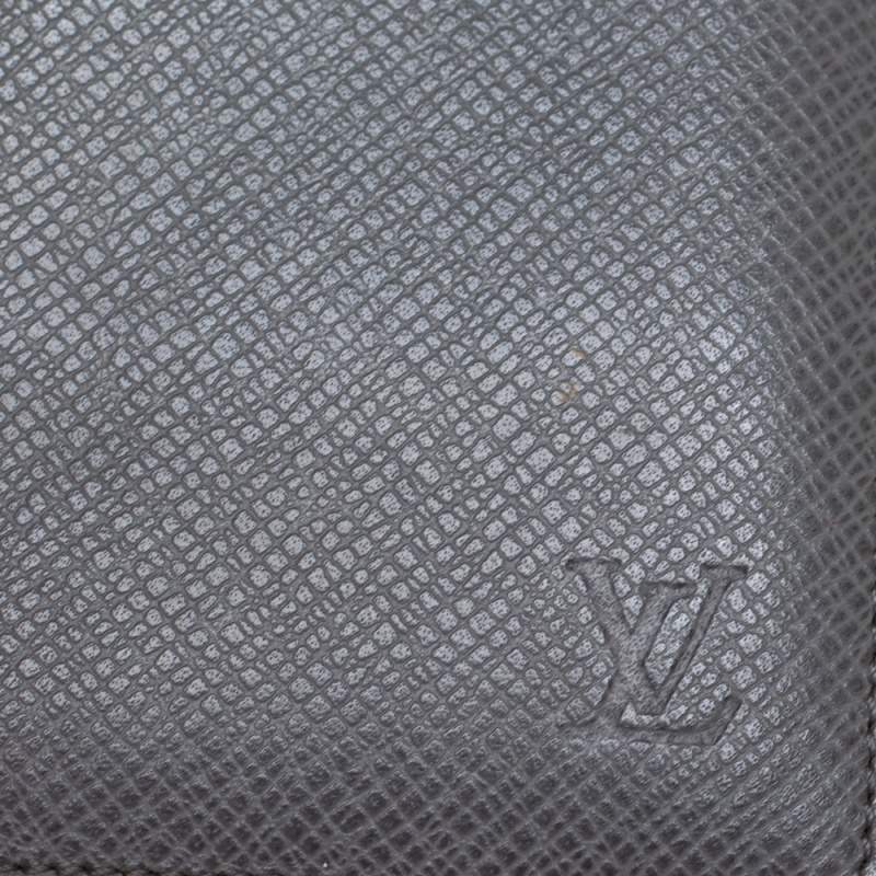 Louis Vuitton Passport Cover Taiga Leather Black 16904259