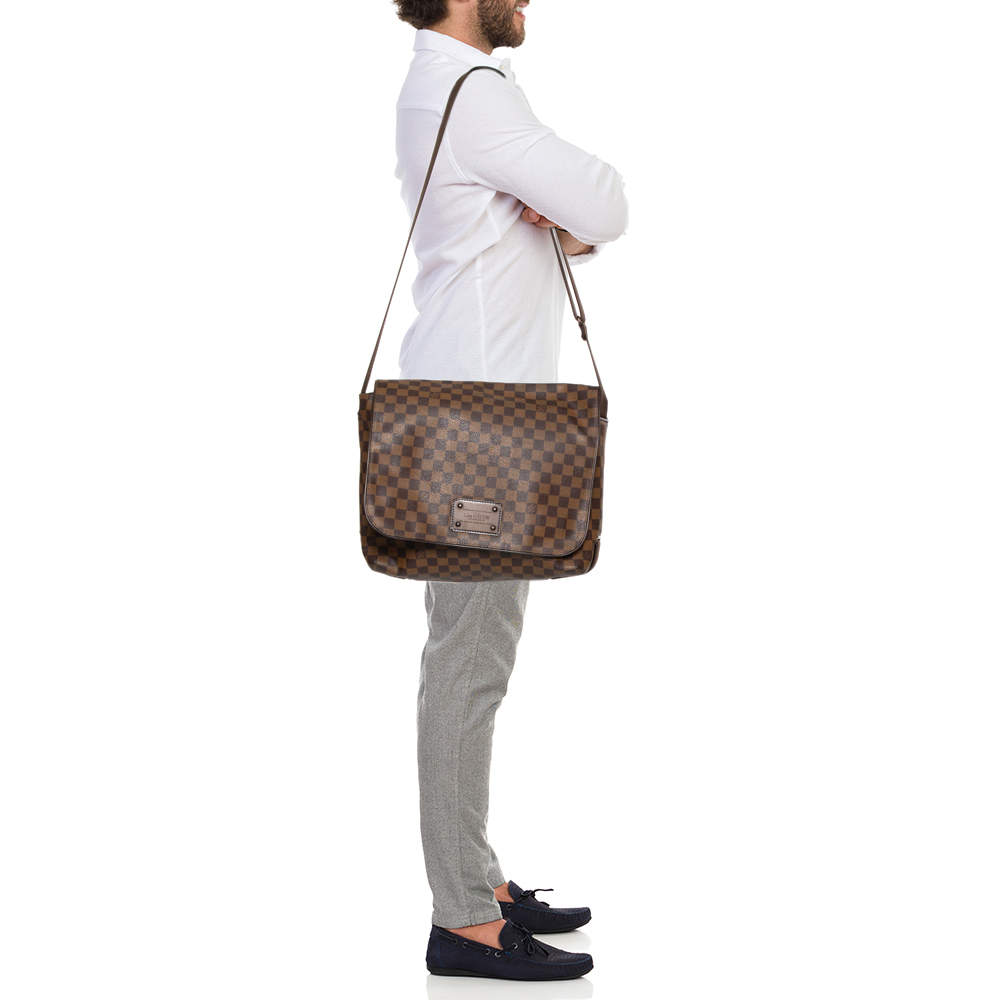 Louis Vuitton pre-owned Damier Ebène Flap Messenger Bag - Farfetch