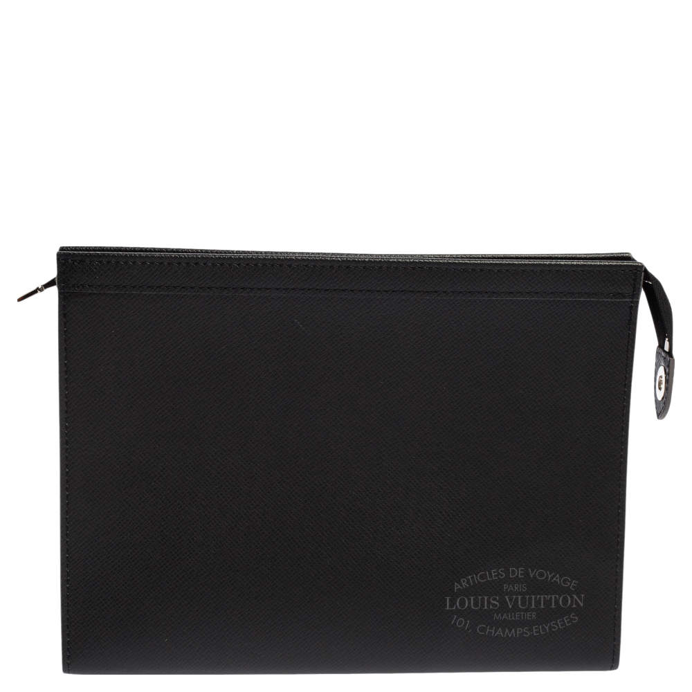 Pre Owned Louis Vuitton Black Taiga Leather Pochette Voyage MM