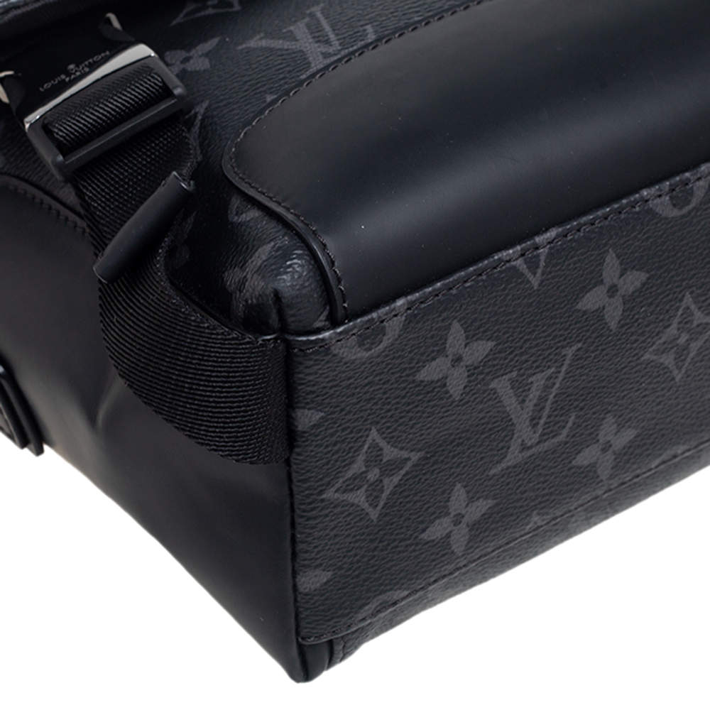 Louis Vuitton Monogram Eclipse Voyager Messenger PM - Black Messenger Bags,  Bags - LOU430305