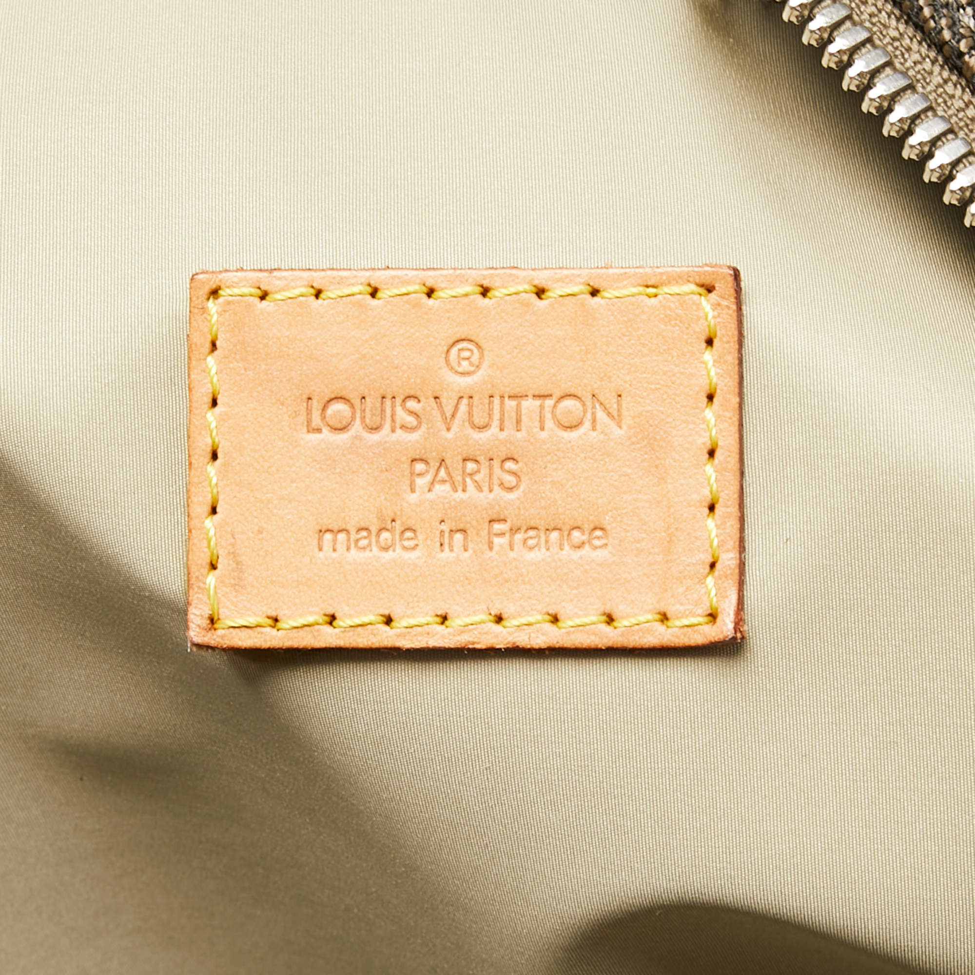Louis Vuitton Damier Geant Aventurier Polaire Bag - Neutrals
