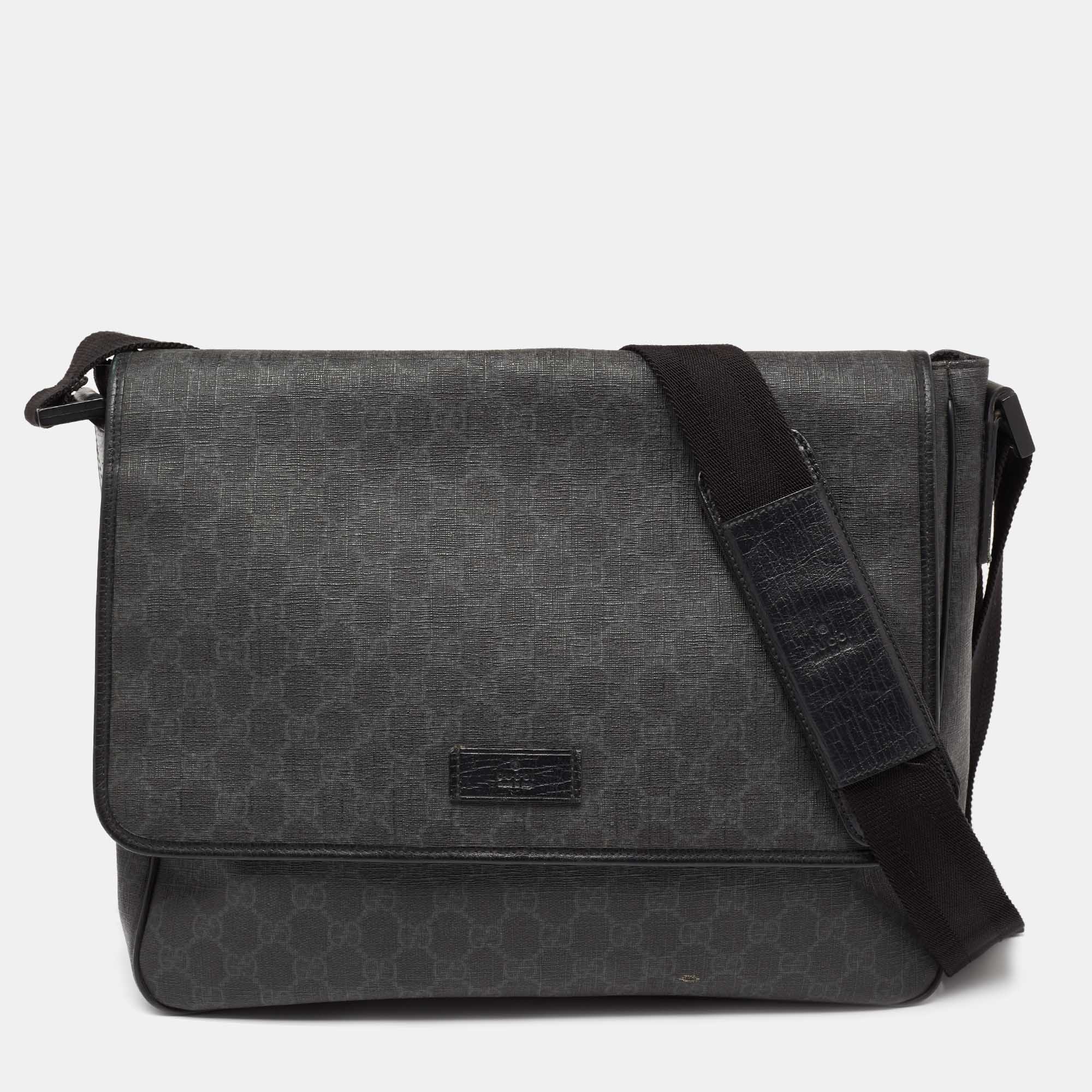 Pre Owned Gucci Black GG Coated Canvas Flap Messenger Bag