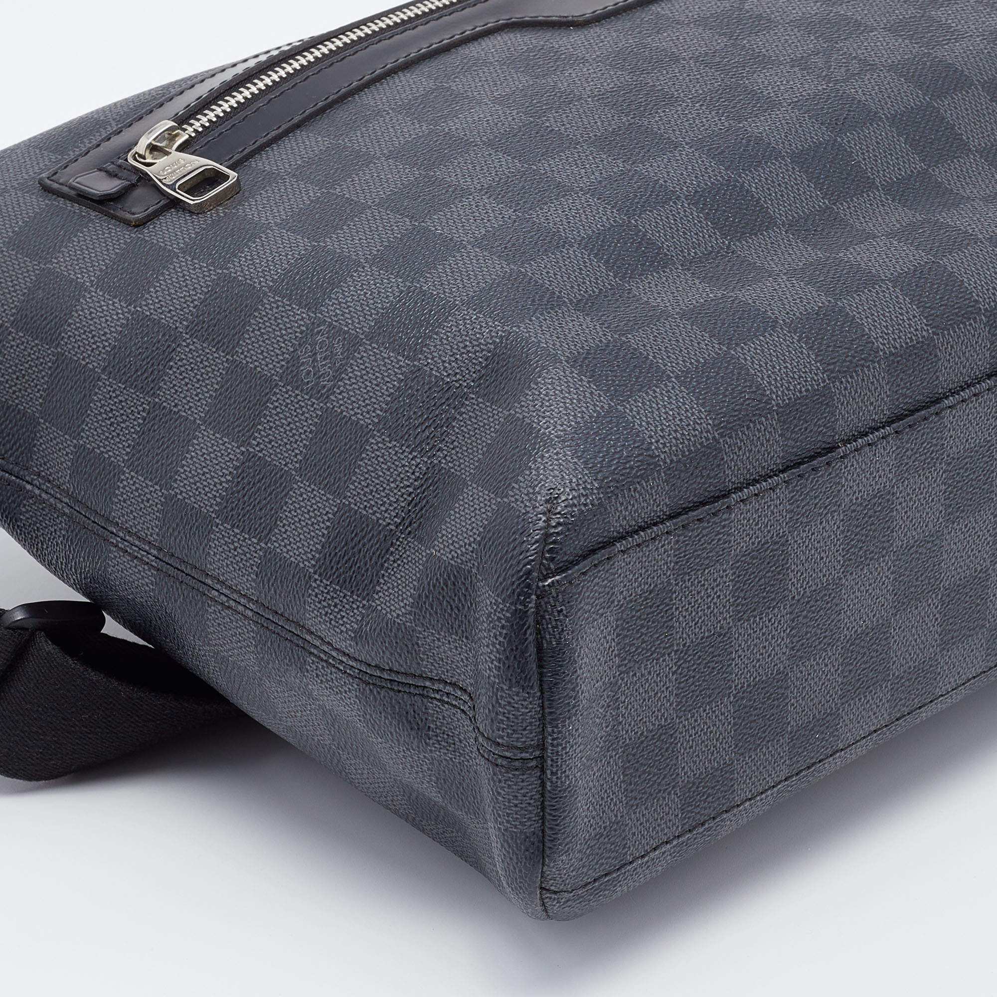 Louis Vuitton Damier Graphite Canvas Mick PM Messenger Bag - Yoogi's Closet