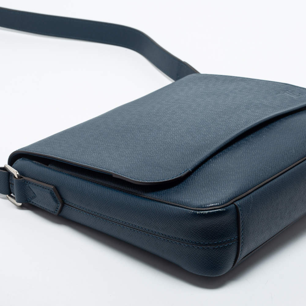 Louis Vuitton Taïga Roman PM - Blue Messenger Bags, Bags - LOU788079