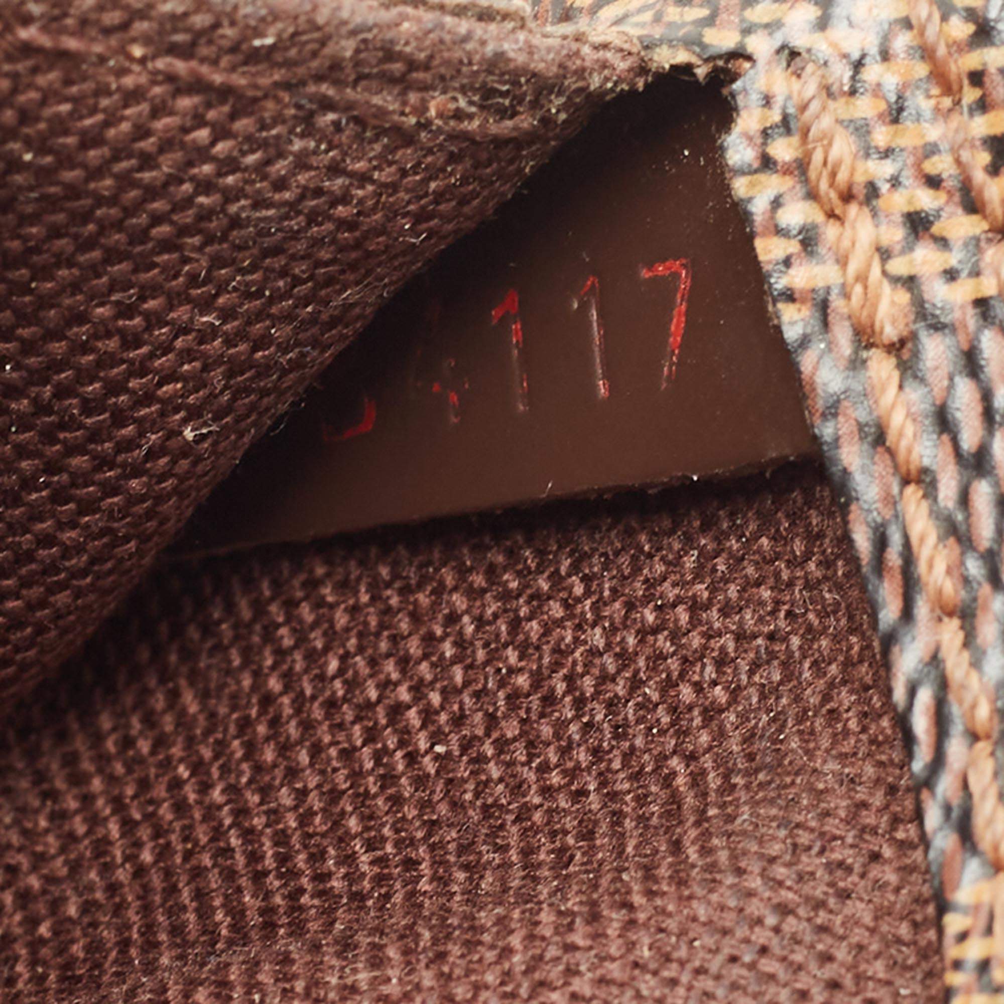 Cloth belt bag Louis Vuitton Brown in Cloth - 33307131