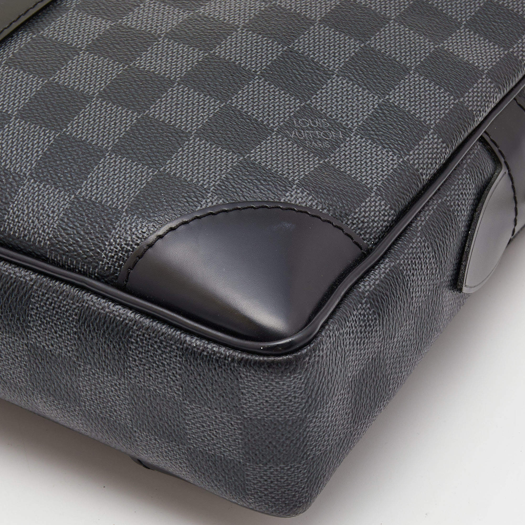 Louis Vuitton Damier Graphite Porte-Documents Voyage - Black Briefcases,  Bags - LOU772019