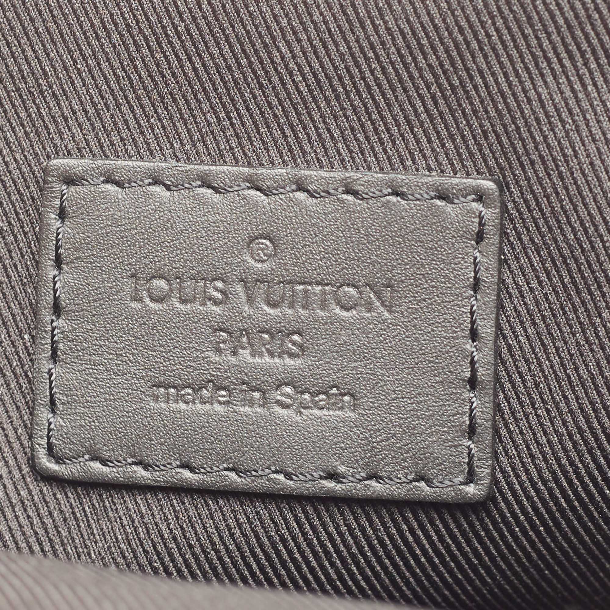 Shop Louis Vuitton DAMIER INFINI Studio messenger (N50007) by BeBeauty