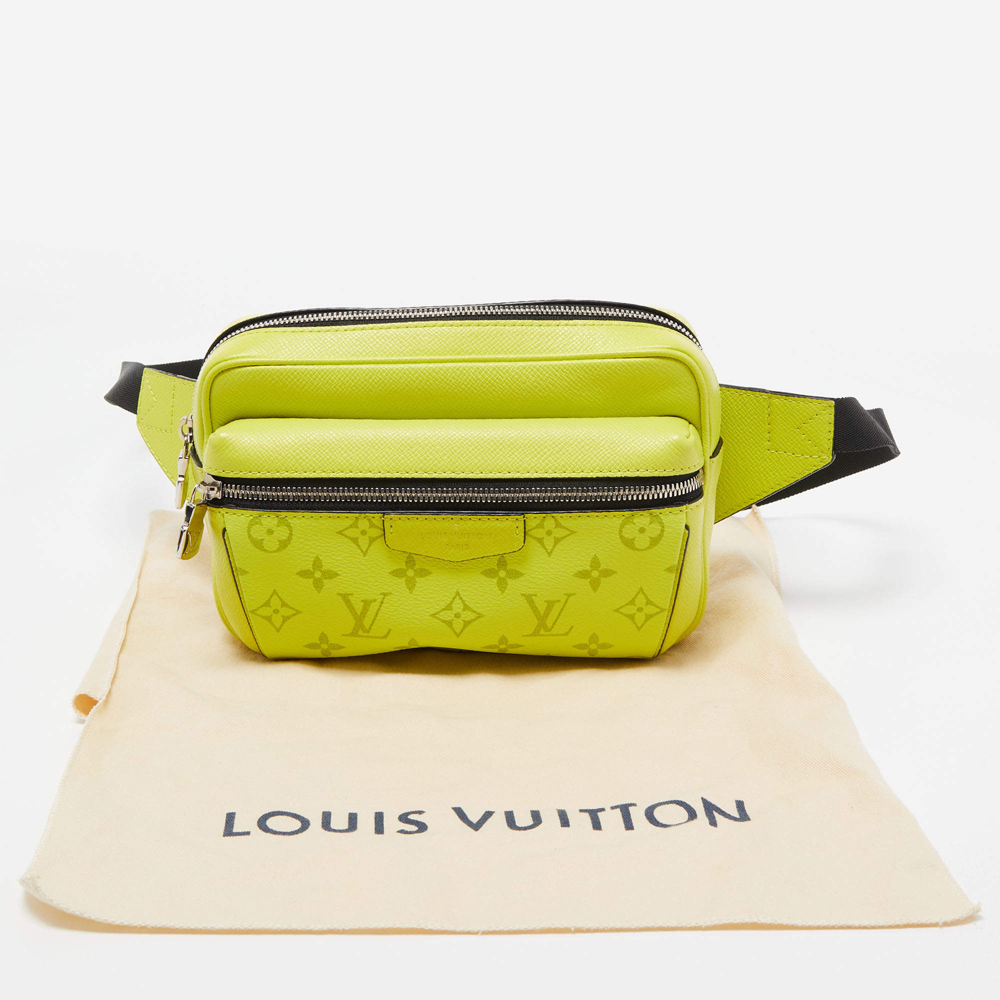 Louis Vuitton Taigarama Denim Blue Monogram Canvas & Taiga Outdoor Bumbag  ref.620225 - Joli Closet