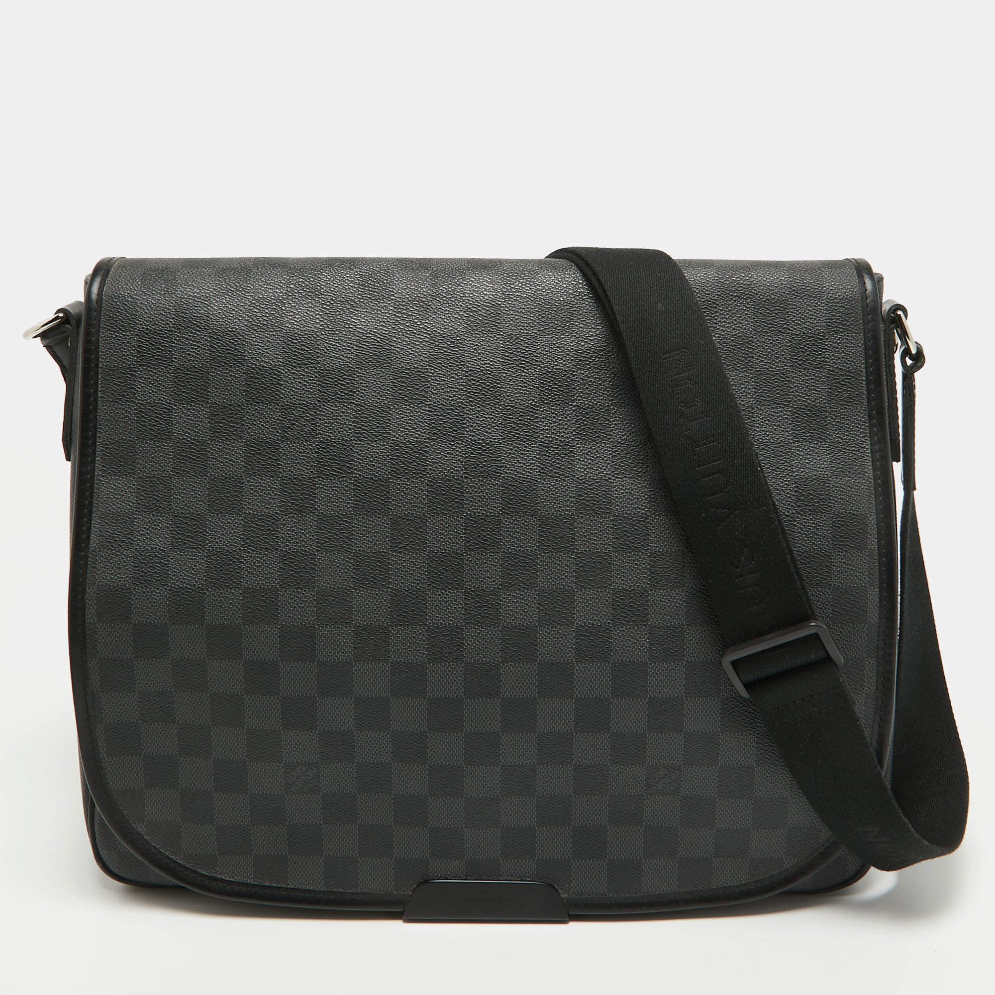 Louis Vuitton Damier Graphite Canvas Daniel GM Bag