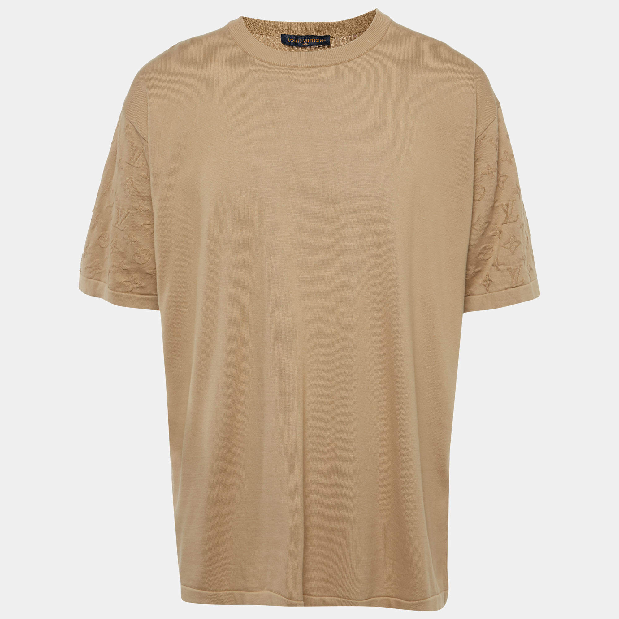 Pre Owned تي شيرت لوي فيتون قطن محبوك بكم أحادي بني فاتح مزين بشعار مقاس رباعي كبير (٤ إكس لارج)