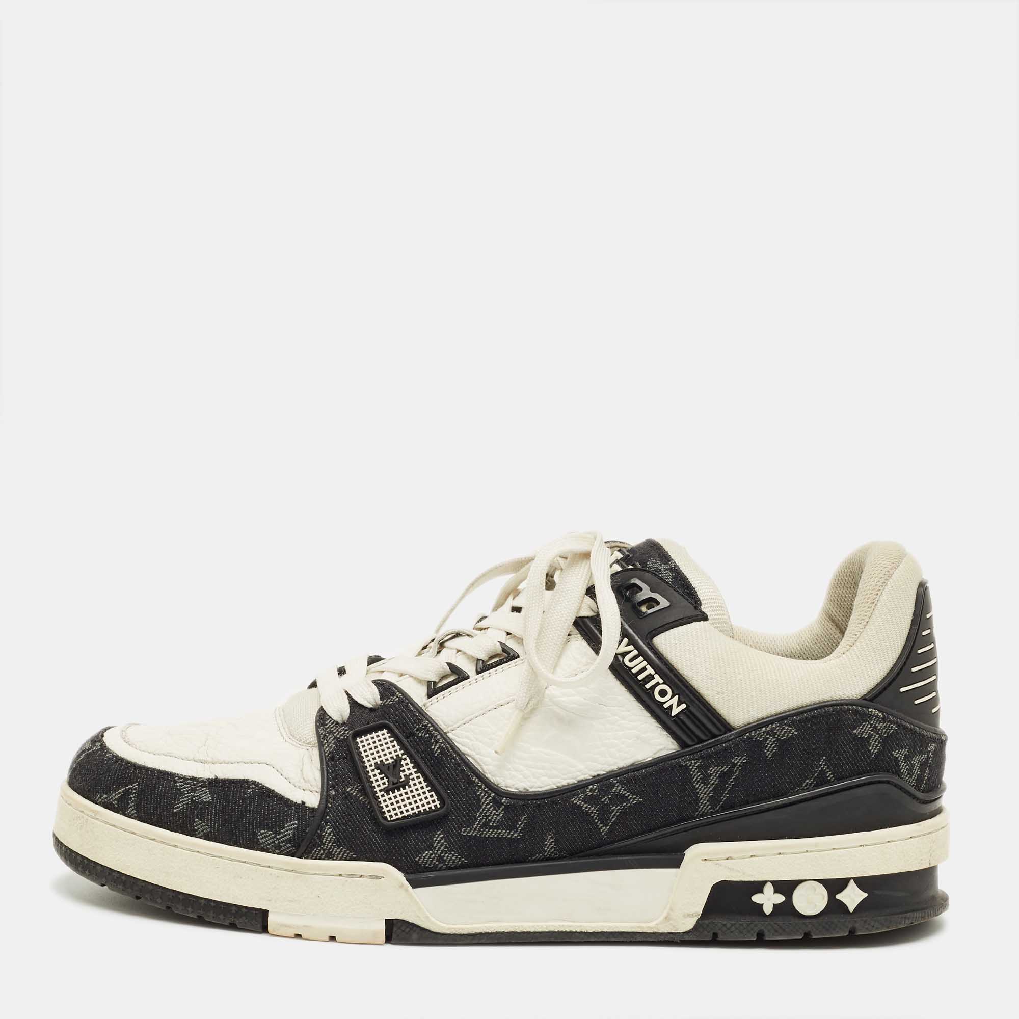 مملوكة مسبقًا Louis Vuitton White/Black Denim and Leather LV Trainer Maxi Lace Up Sneakers Size 42