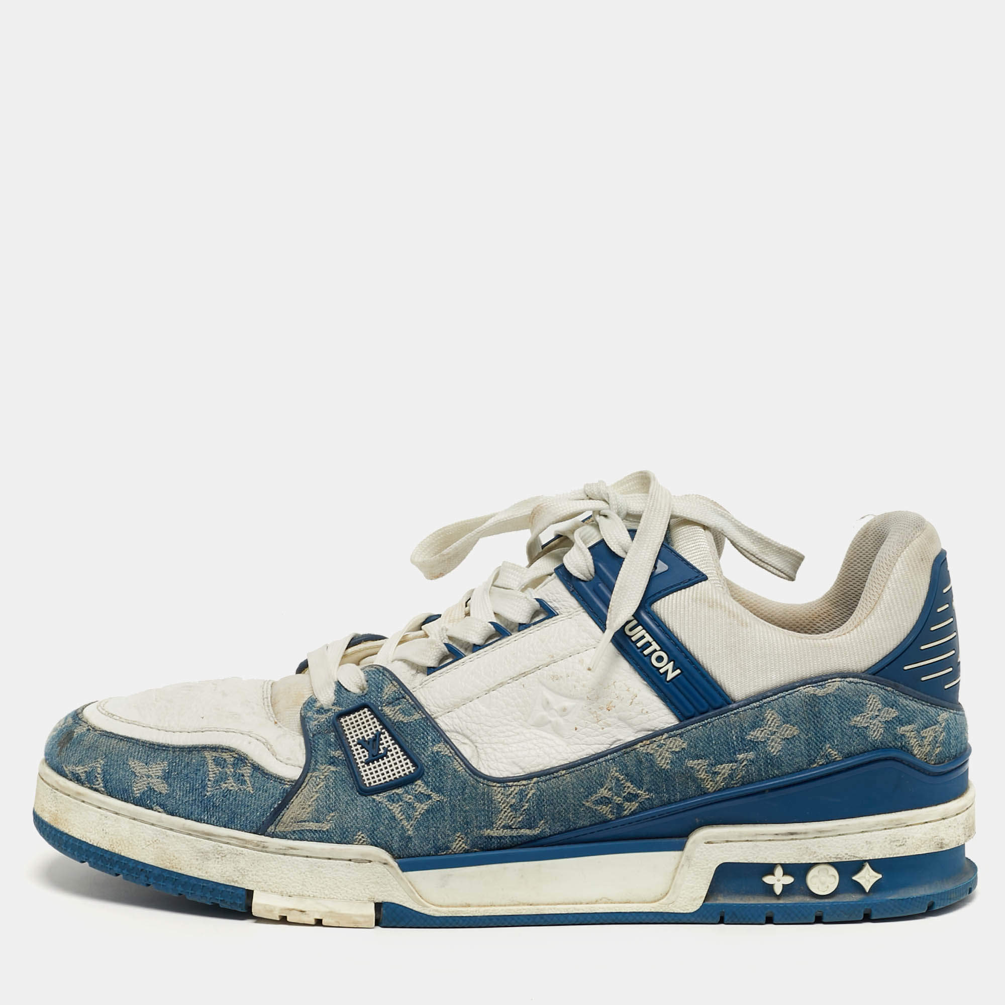 مملوكة مسبقًا حذاء رياضي لويس فيتون صاحب شعار LV جلد وجينز أبيض بأربطة مقاس 46