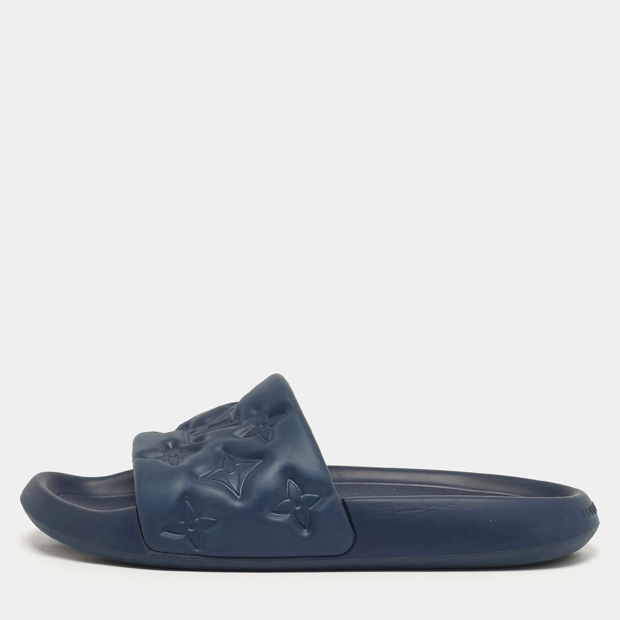 مملوكة مسبقًا Louis Vuitton Waterfront Size 42 Navy Blue Monogram Rubber Pool Slide