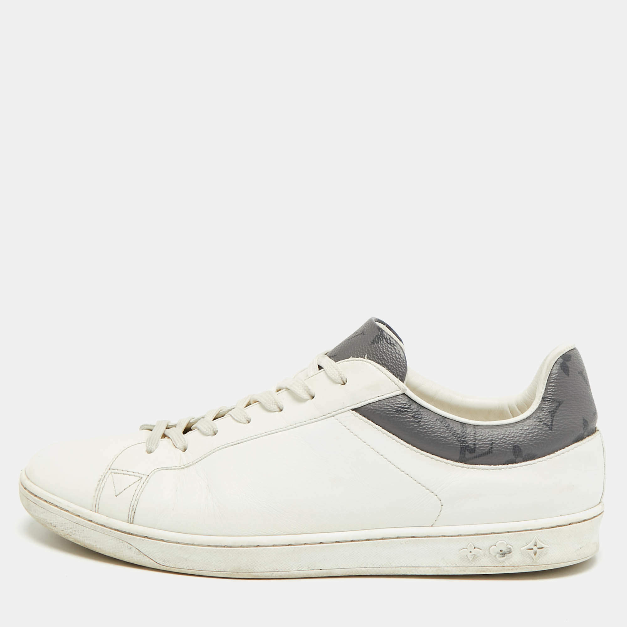 Pre Owned حذاء رياضي لوي فيتون لوكسمبورغ  كانفاس مونوغرامي وجلد أبيض بعنق منخفض مقاس 41.5